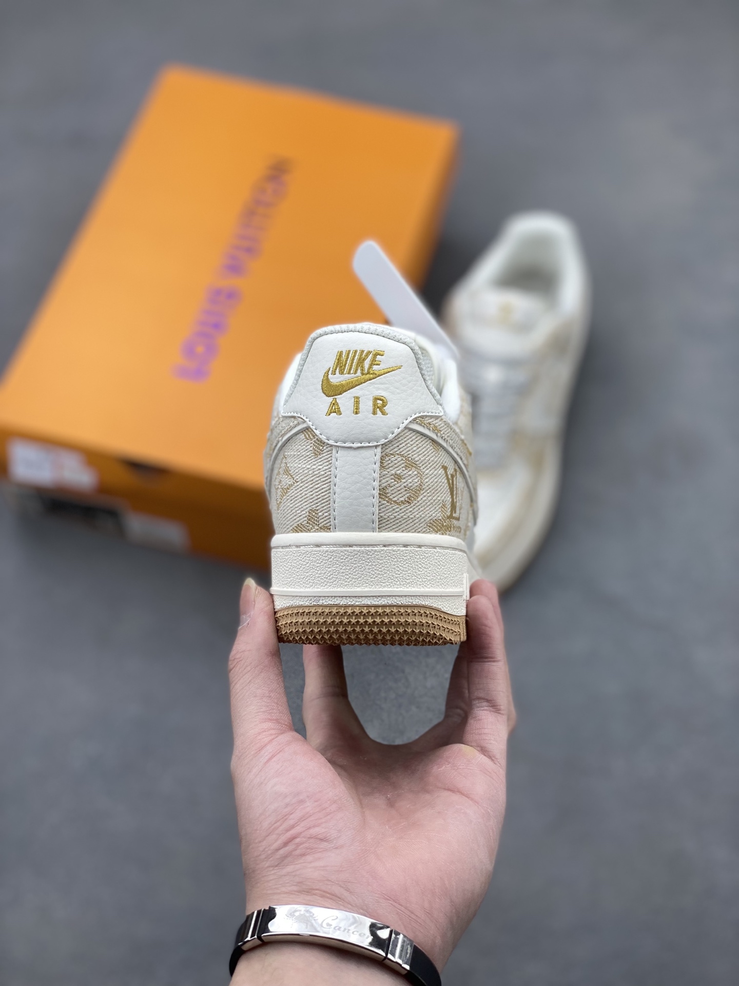 Nike Air Force 1 '07 Low Louis Vuitton Collab Khaki Sneakers 5 i1741537078134 624 0 3