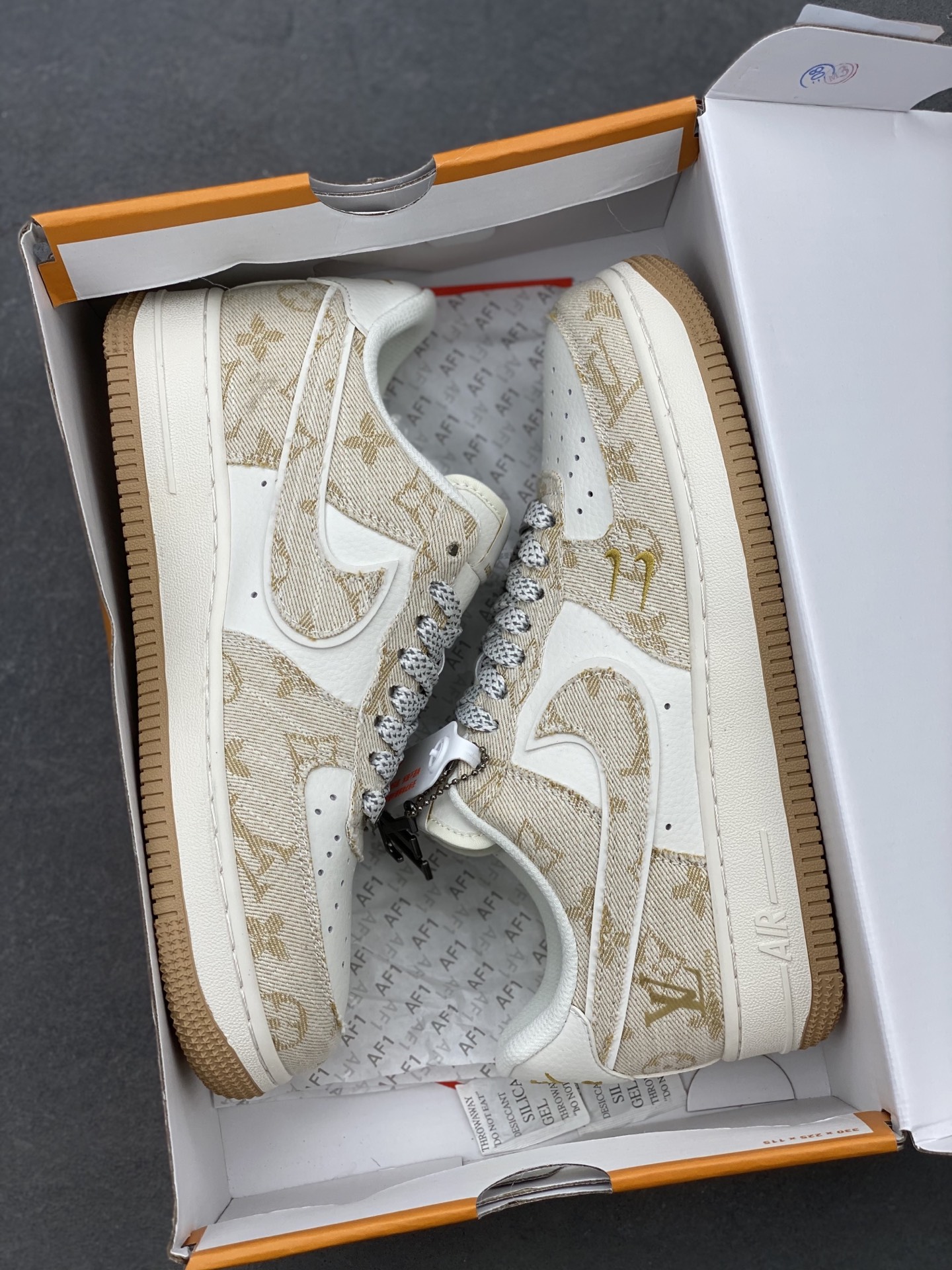 Nike Air Force 1 '07 Low Louis Vuitton Collab Khaki Sneakers 10 i1741537080091 623 0 8