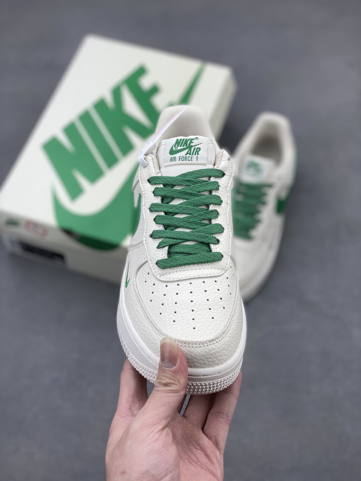 Nike Air Force 1 '07 Low Sneakers - Cream/Green Limited Edition (DD8959-707) 3 i1741623290348 2294 0 1