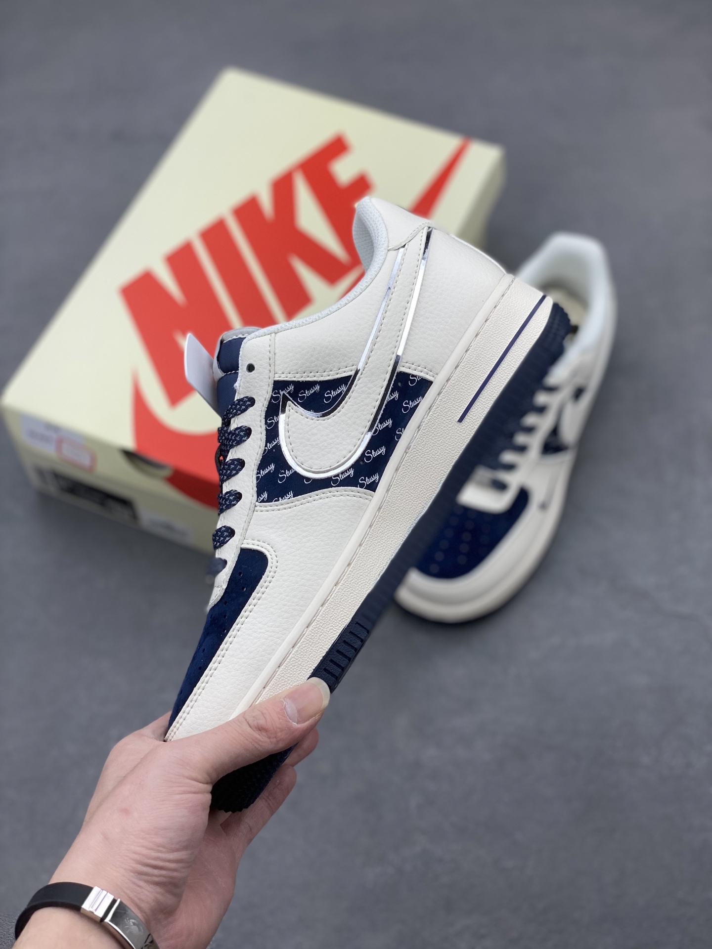 Nike Air Force 1 '07 Low Stussy Collab Sneakers - Cream/Navy Blue 4 i1741710060372 9268 0 2