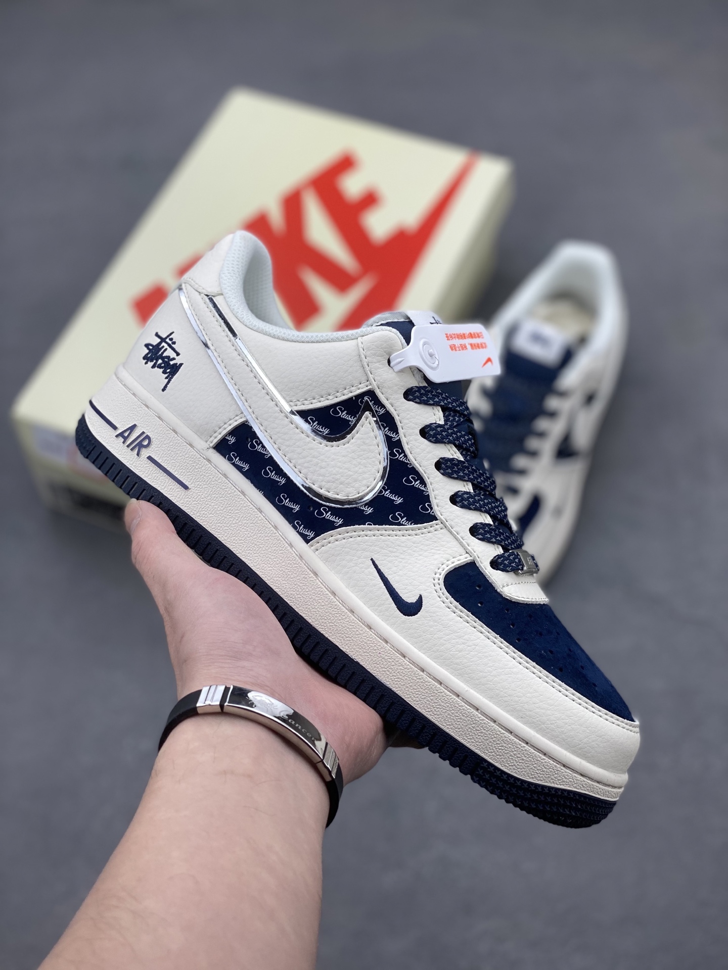 Nike Air Force 1 '07 Low Stussy Collab Sneakers - Cream/Navy Blue 2 i1741710063009 4955 0 0