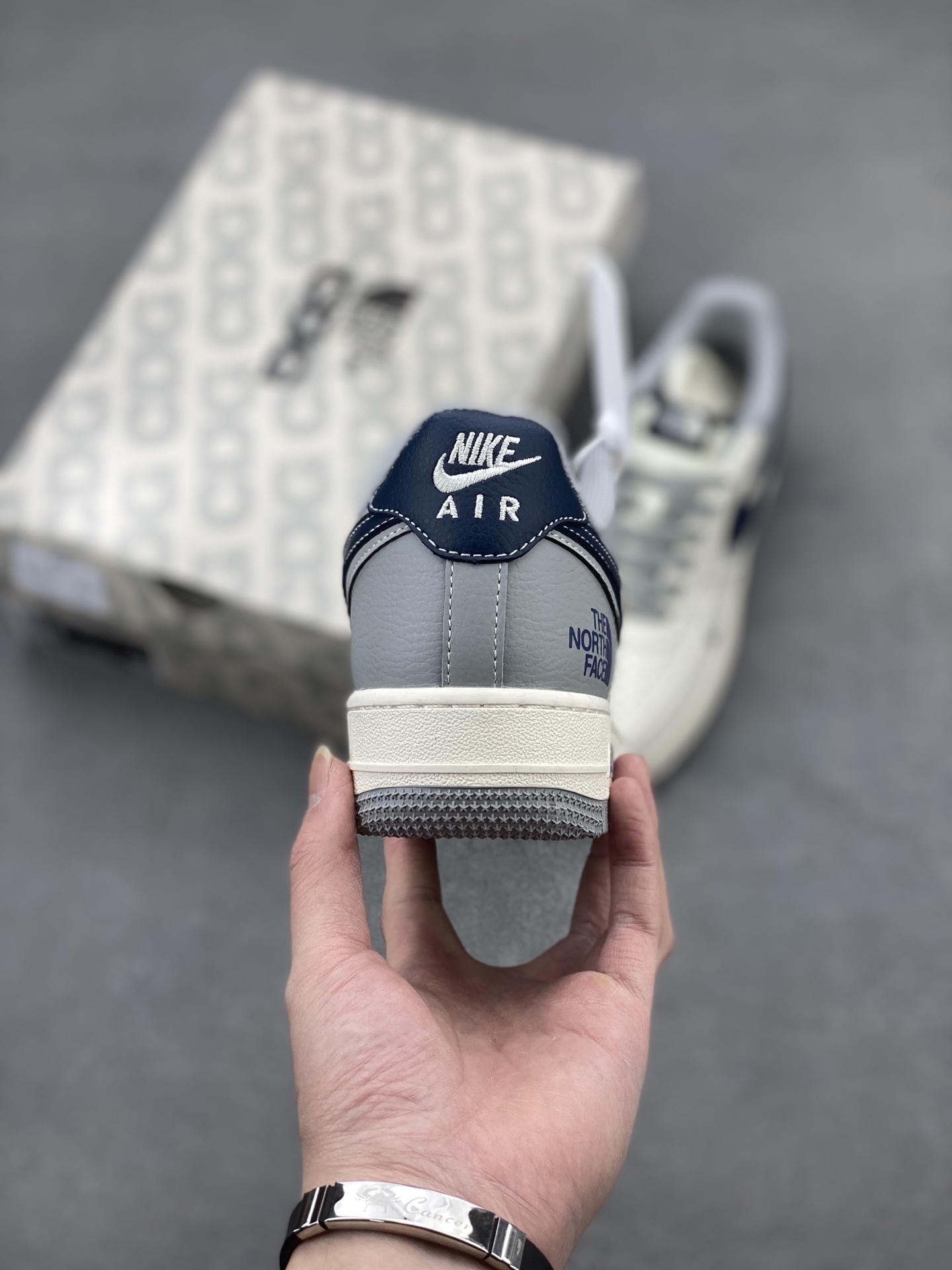 Nike Air Force 1 '07 Low The North Face Sneakers - Limited Edition 5 i1741710279932 2310 0 3