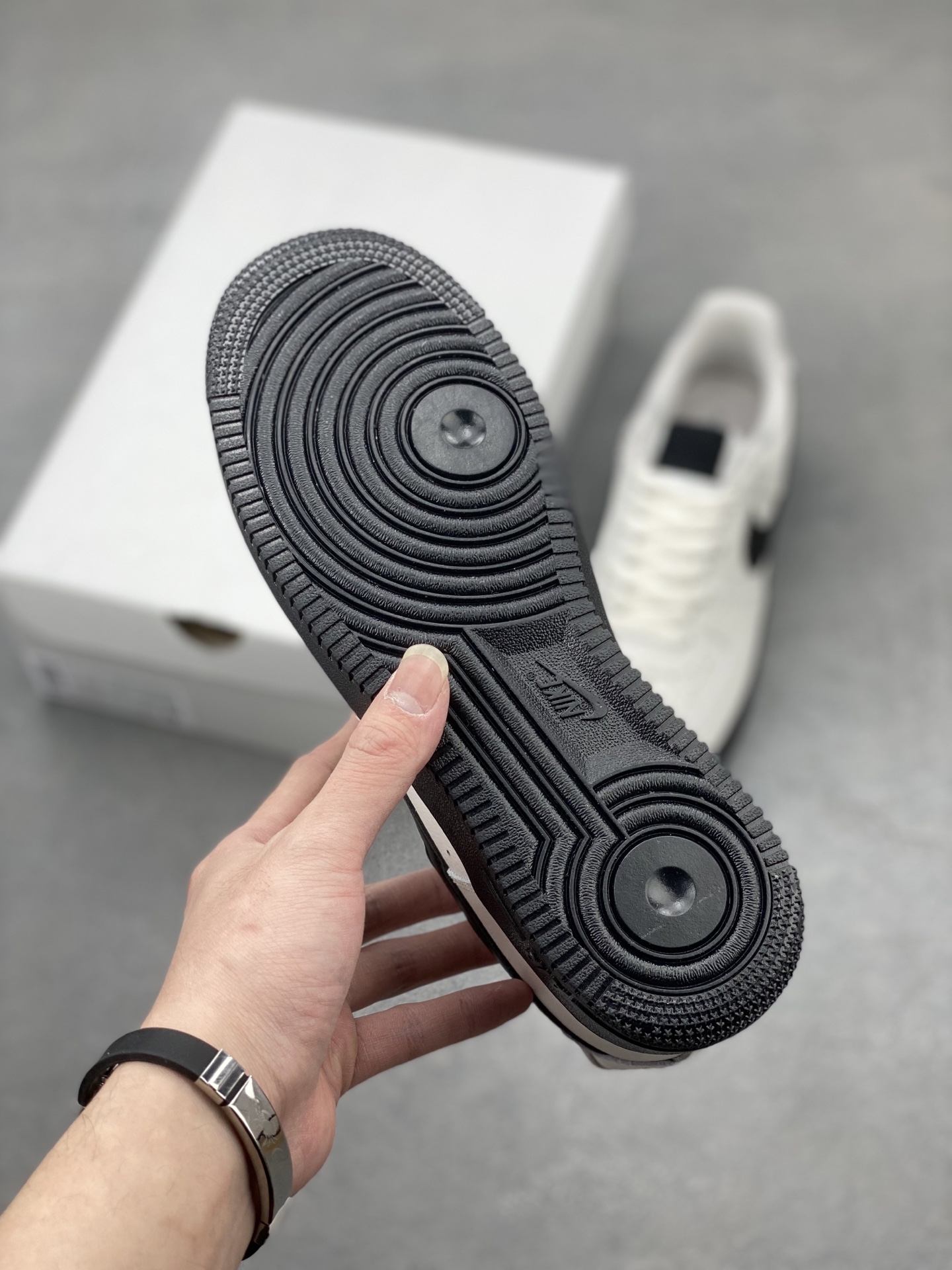 Nike Air Force 1 '07 Low-Top Sneakers - Black & White, HJ7180-030 7 i1741710709242 5653 0 5