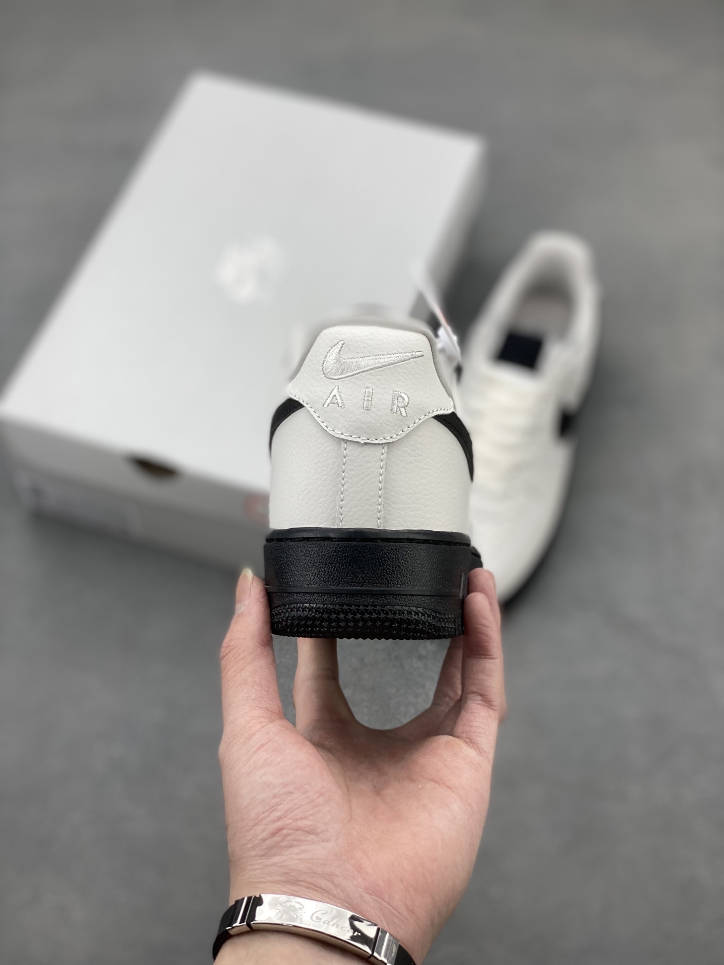 Nike Air Force 1 '07 Low-Top Sneakers - Black & White, HJ7180-030 5 i1741710712438 6193 0 3