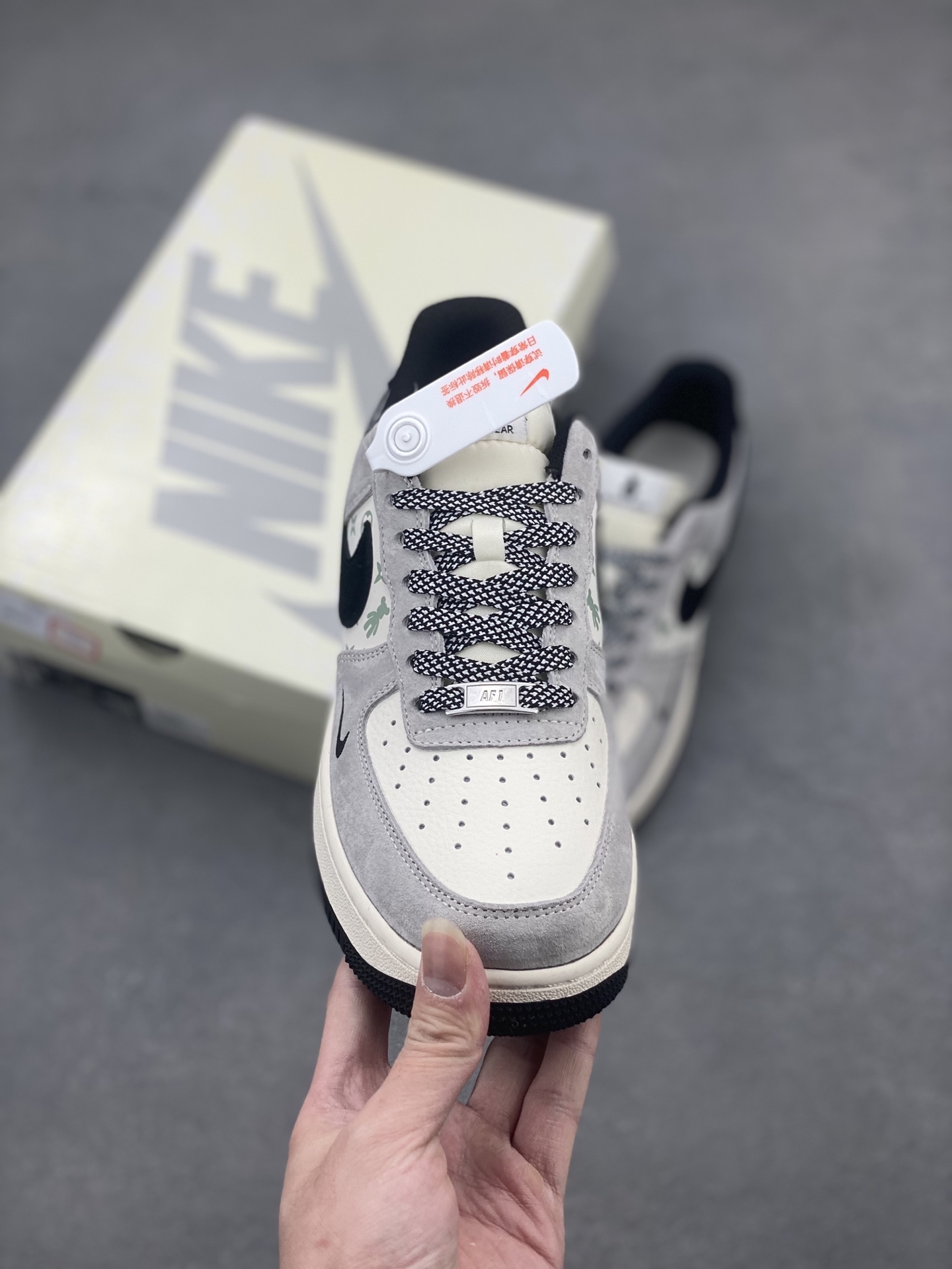 Nike Air Force 1 '07 Low Grey Black Bear Limited Edition Sneakers 2 i1742057314566 7737 0 1
