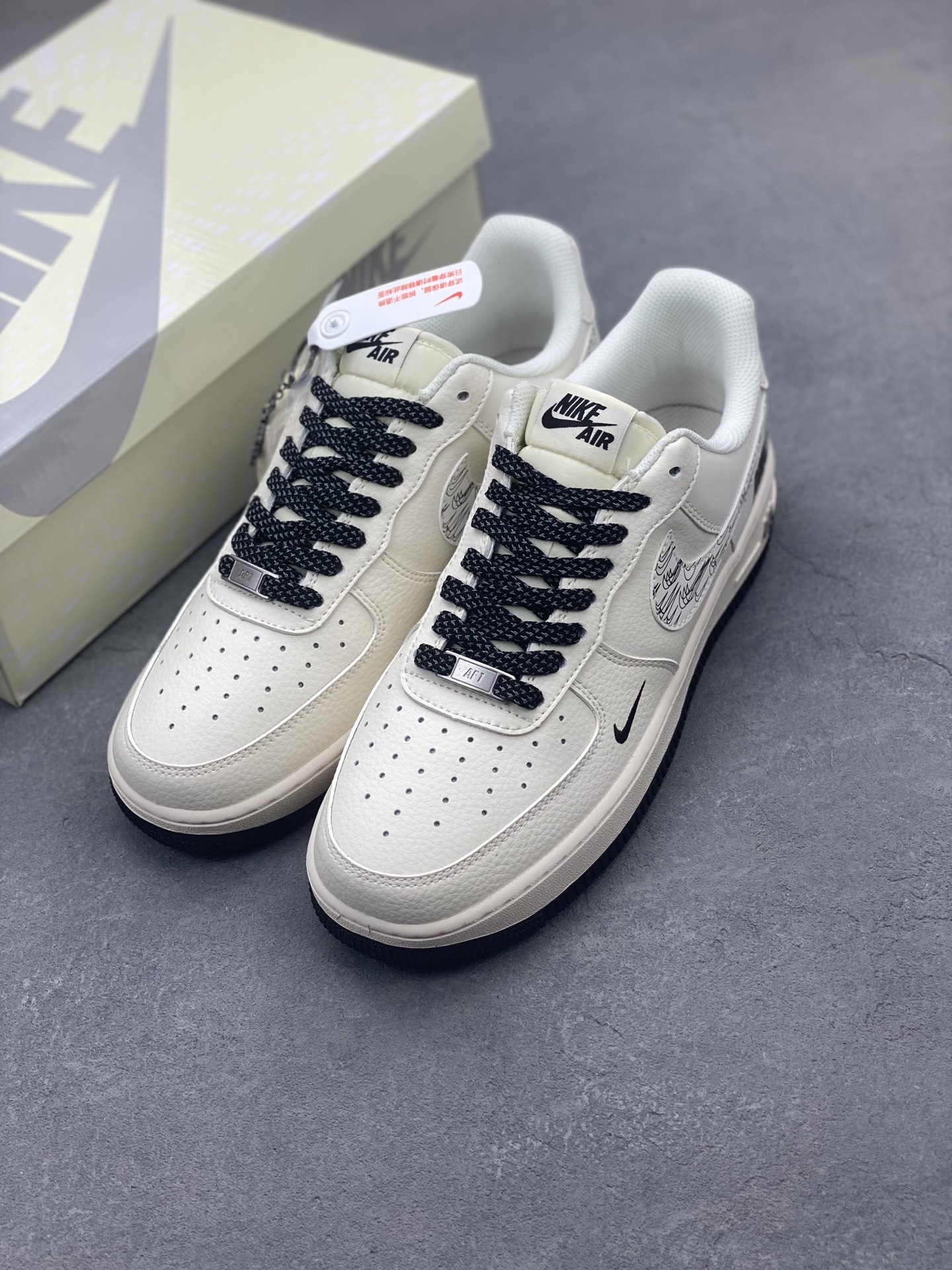 Nike Air Force 1 '07 Low 'Nike Collab' Casual Sneakers - Limited Edition 9 i1742057430700 6810 0 7