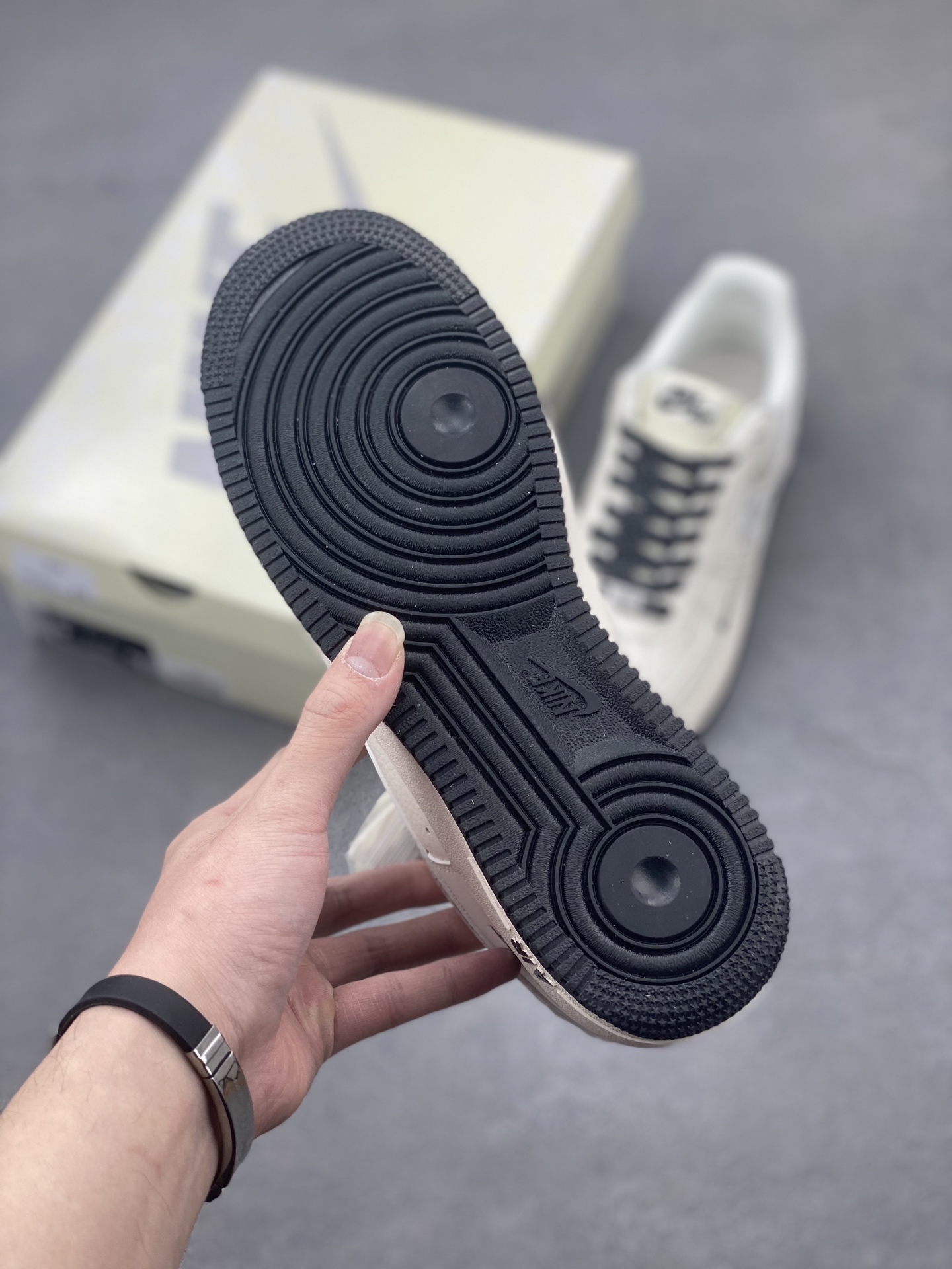 Nike Air Force 1 '07 Low 'Nike Collab' Casual Sneakers - Limited Edition 7 i1742057430705 4367 0 5