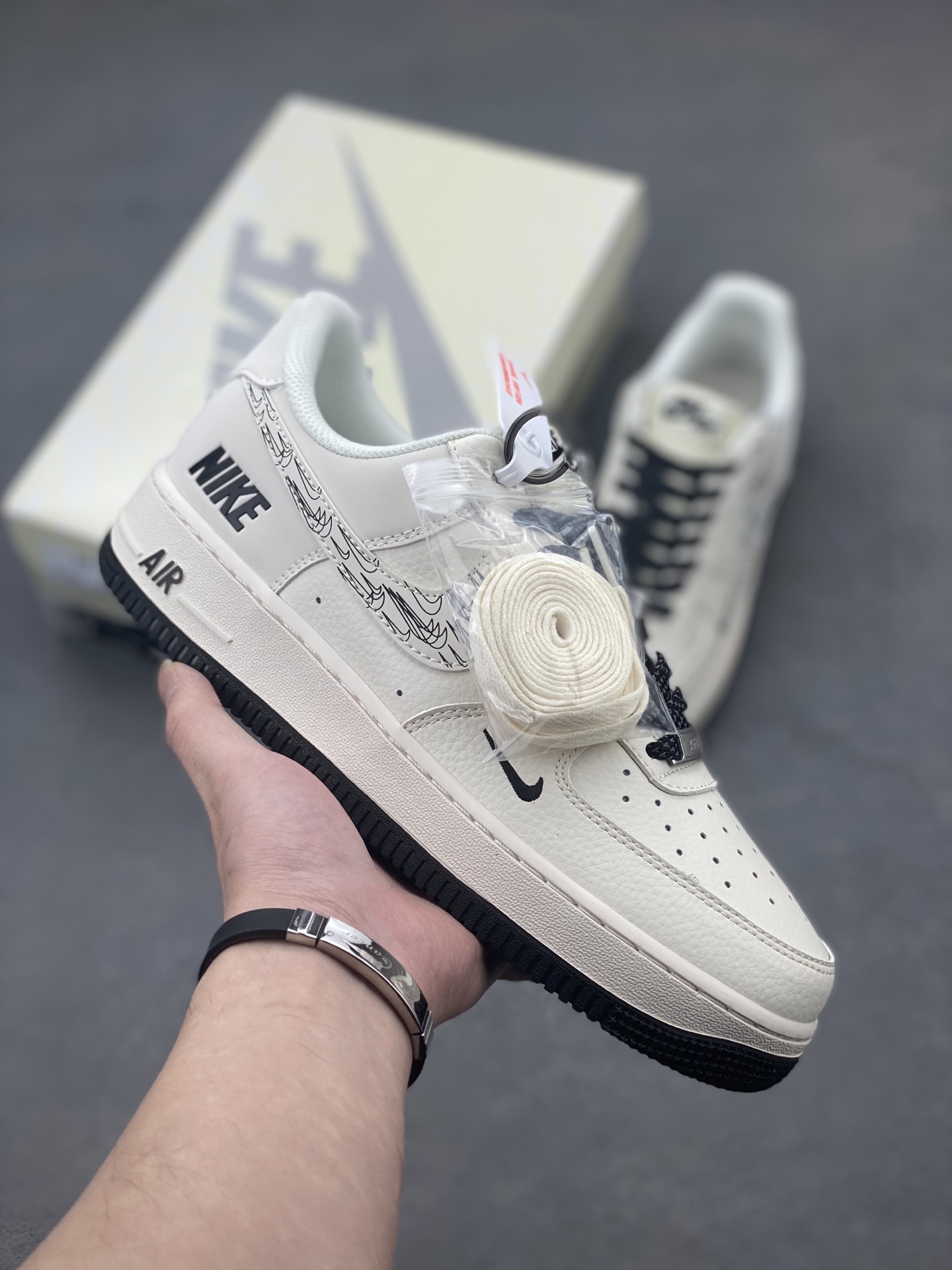Nike Air Force 1 '07 Low 'Nike Collab' Casual Sneakers - Limited Edition 2 i1742057430725 1705 0 0