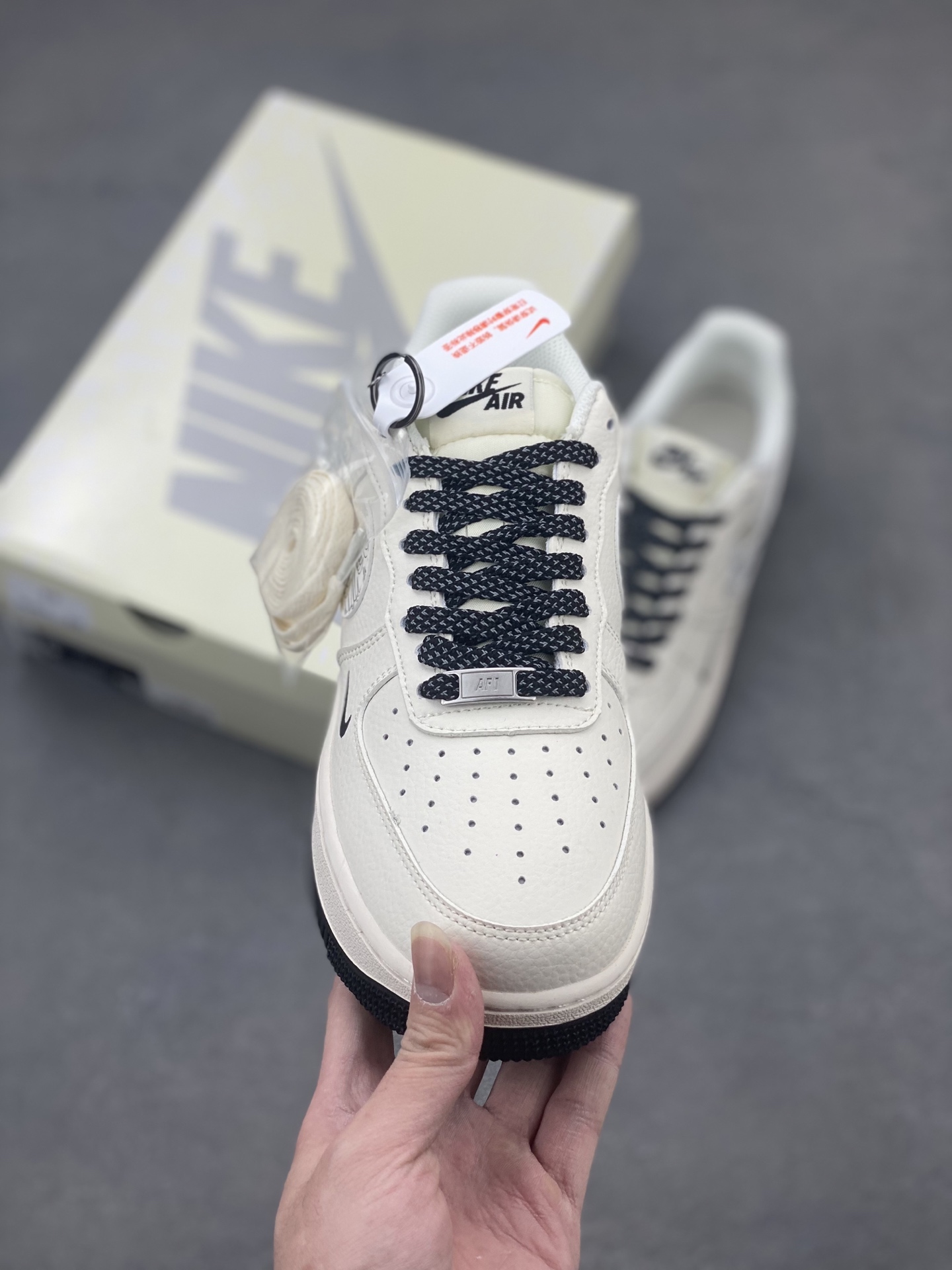 Nike Air Force 1 '07 Low 'Nike Collab' Casual Sneakers - Limited Edition 3 i1742057433007 1608 0 1
