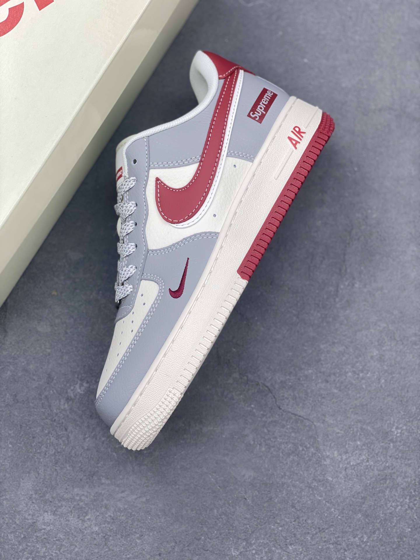 Nike Air Force 1 '07 Low Supreme Collab - Gray/Red Double Swoosh 8 i1742057478742 5541 0 6