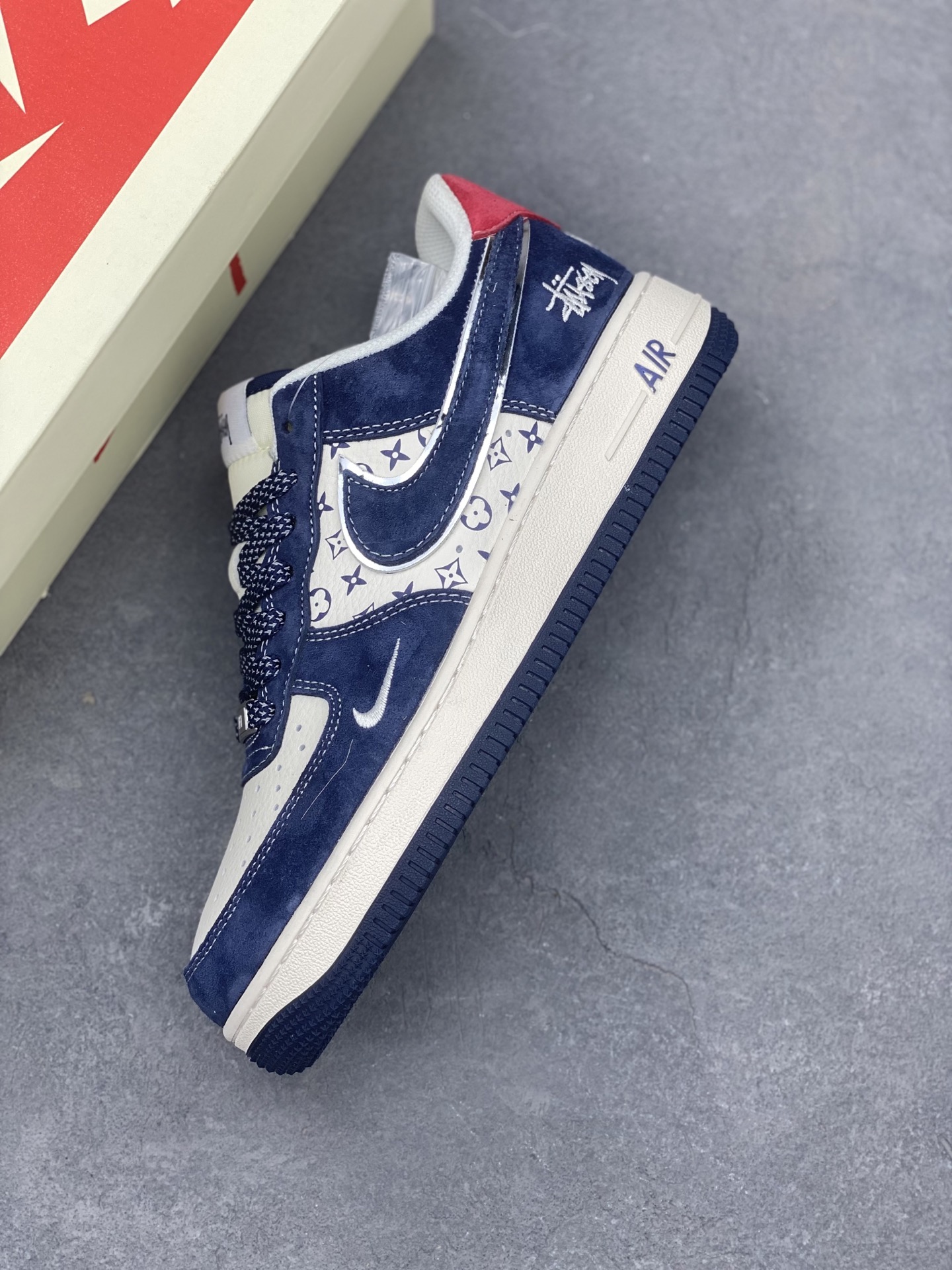 Nike Air Force 1 '07 Low Stussy Collab Deep Blue Red Print Sneakers 8 i1742057661782 4434 0 6