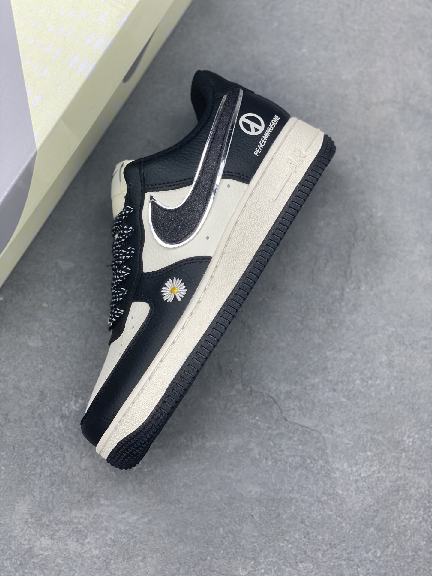 Nike Air Force 1 '07 Low G-Dragon PEACEMINUSONE Collaboration Sneakers 8 i1742057928173 8676 0 6