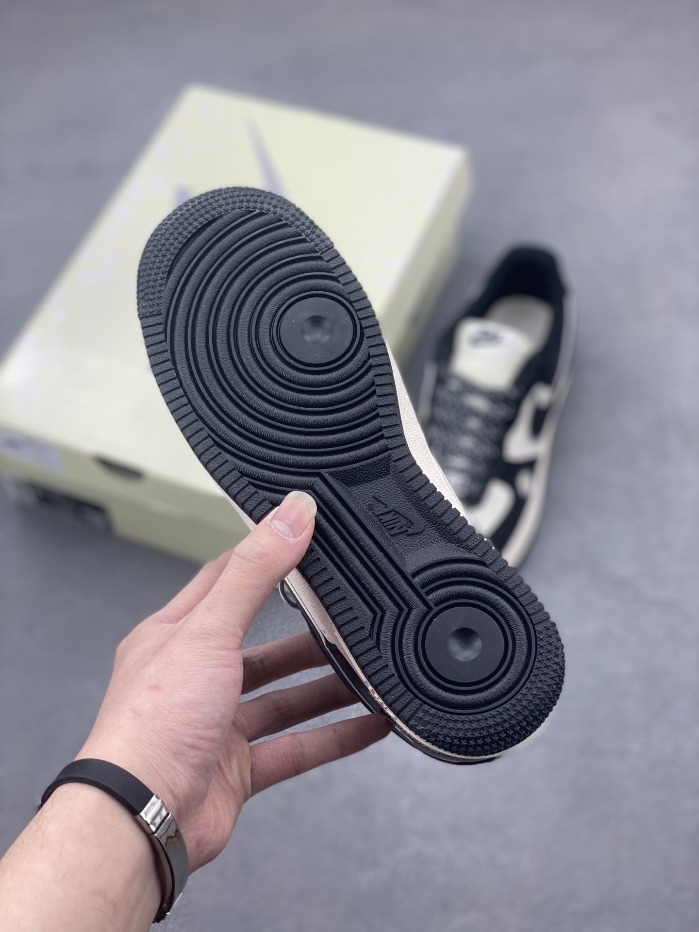 Nike Air Force 1 '07 Low G-Dragon PEACEMINUSONE Collaboration Sneakers 7 i1742057928270 7251 0 5