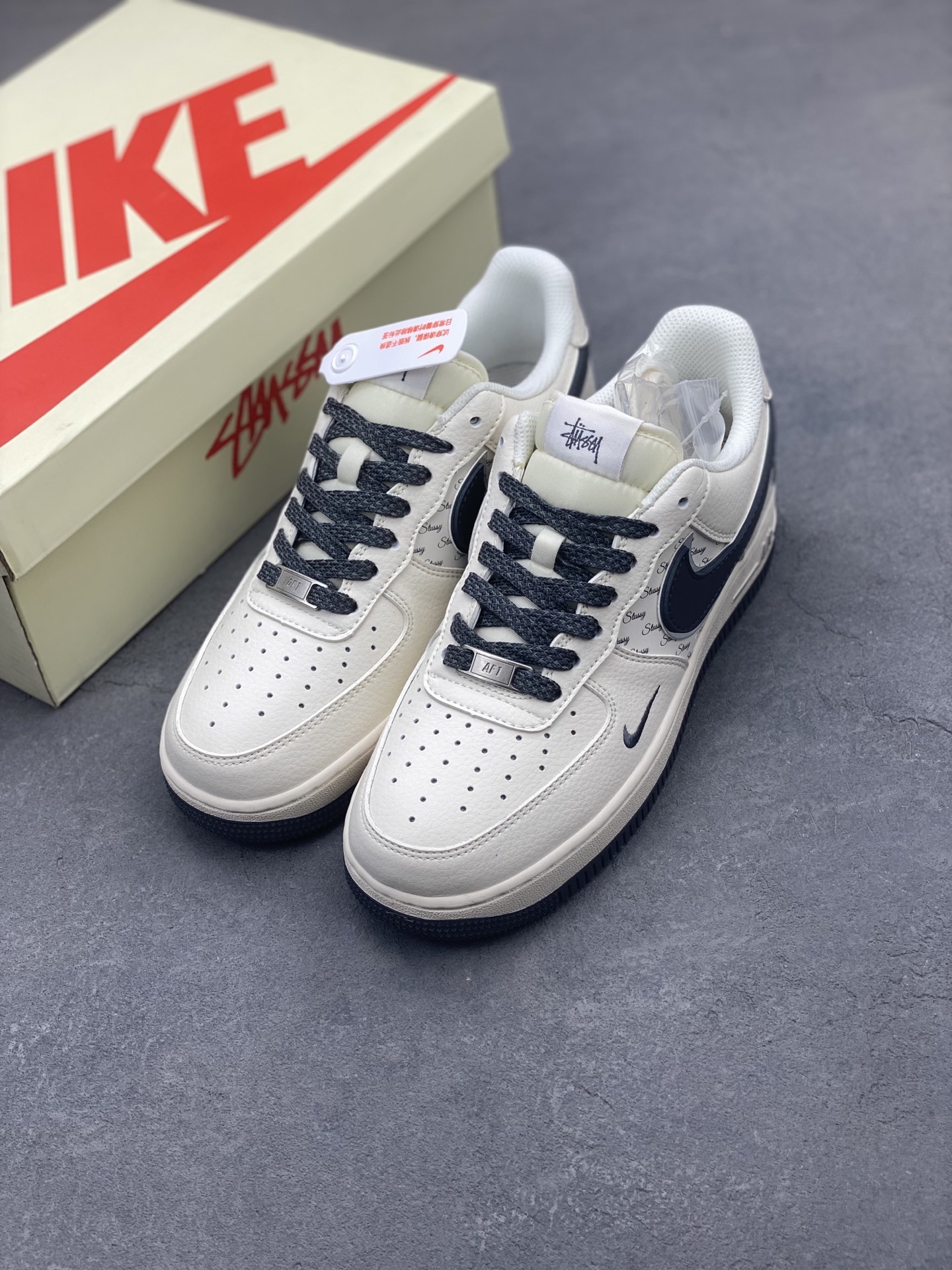 Nike Air Force 1 '07 Low Stussy Collaboration Sneakers - Limited Edition 9 i1742058185181 2329 0 7