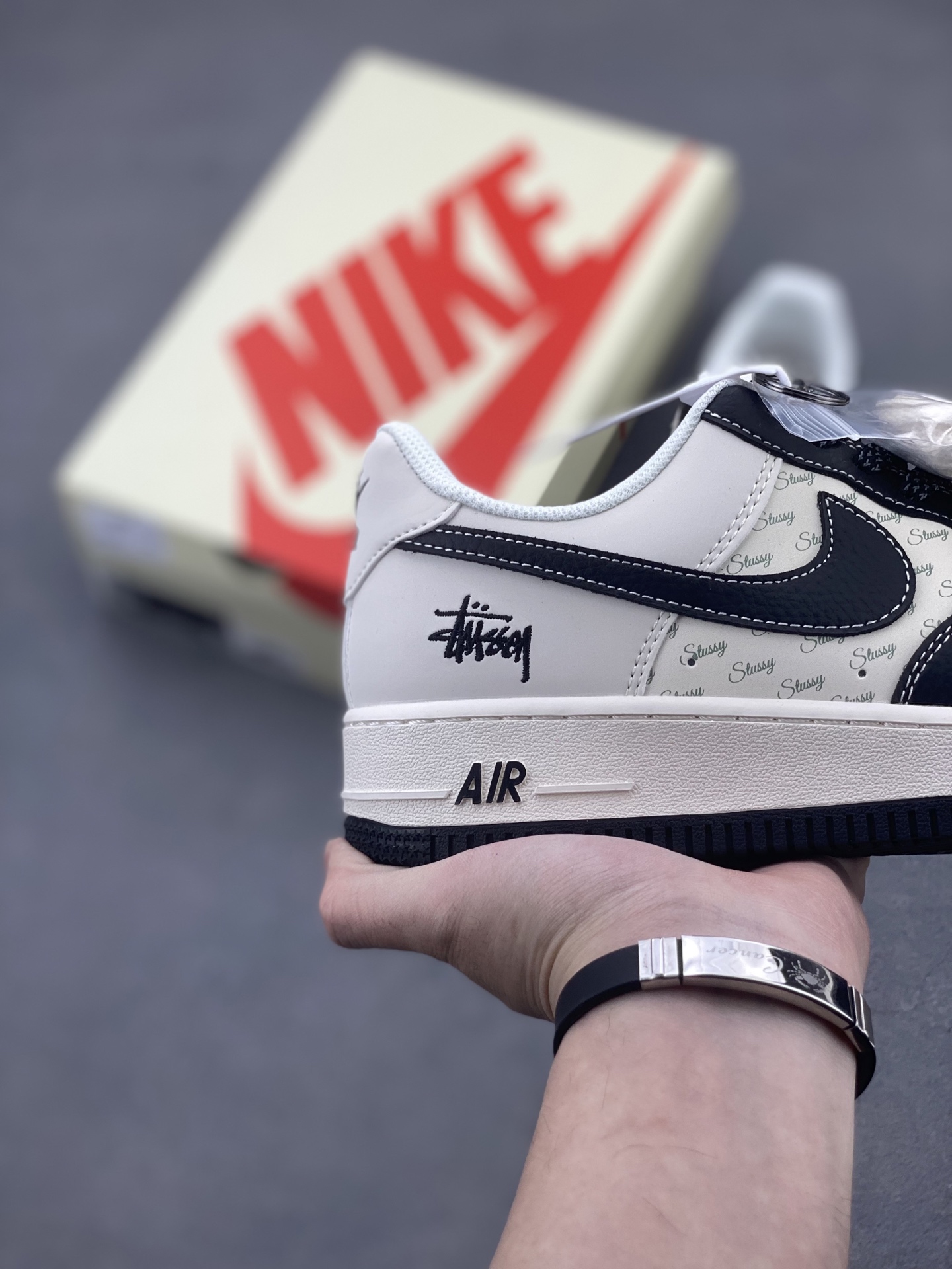 Nike Air Force 1 '07 Low Stussy Collab Black White Leather Sneakers 6 i1742058244044 2317 0 4