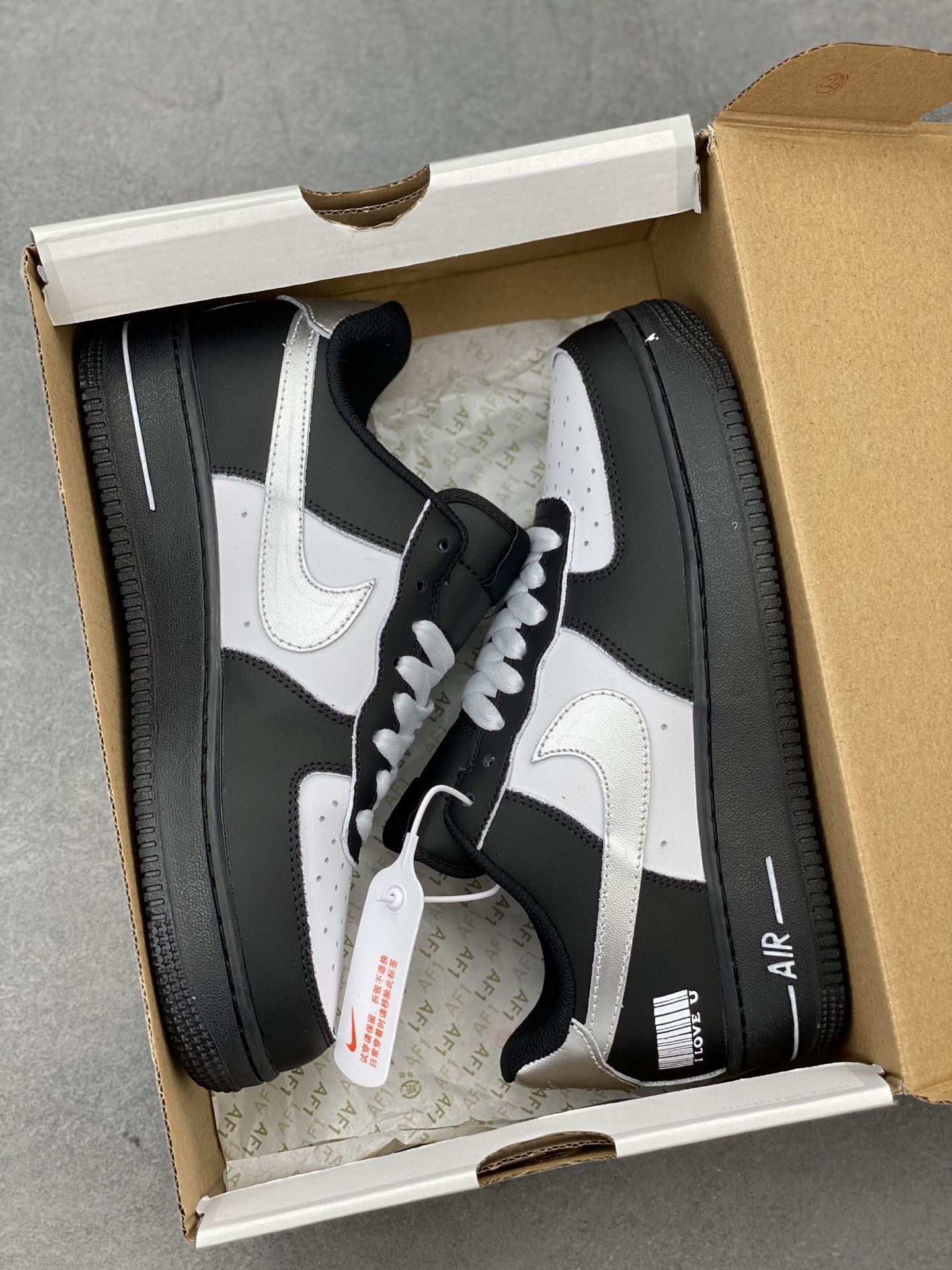 Nike Air Force 1 '07 Low Black/White Limited Edition Sneakers 10 i1742058355418 9263 0 8