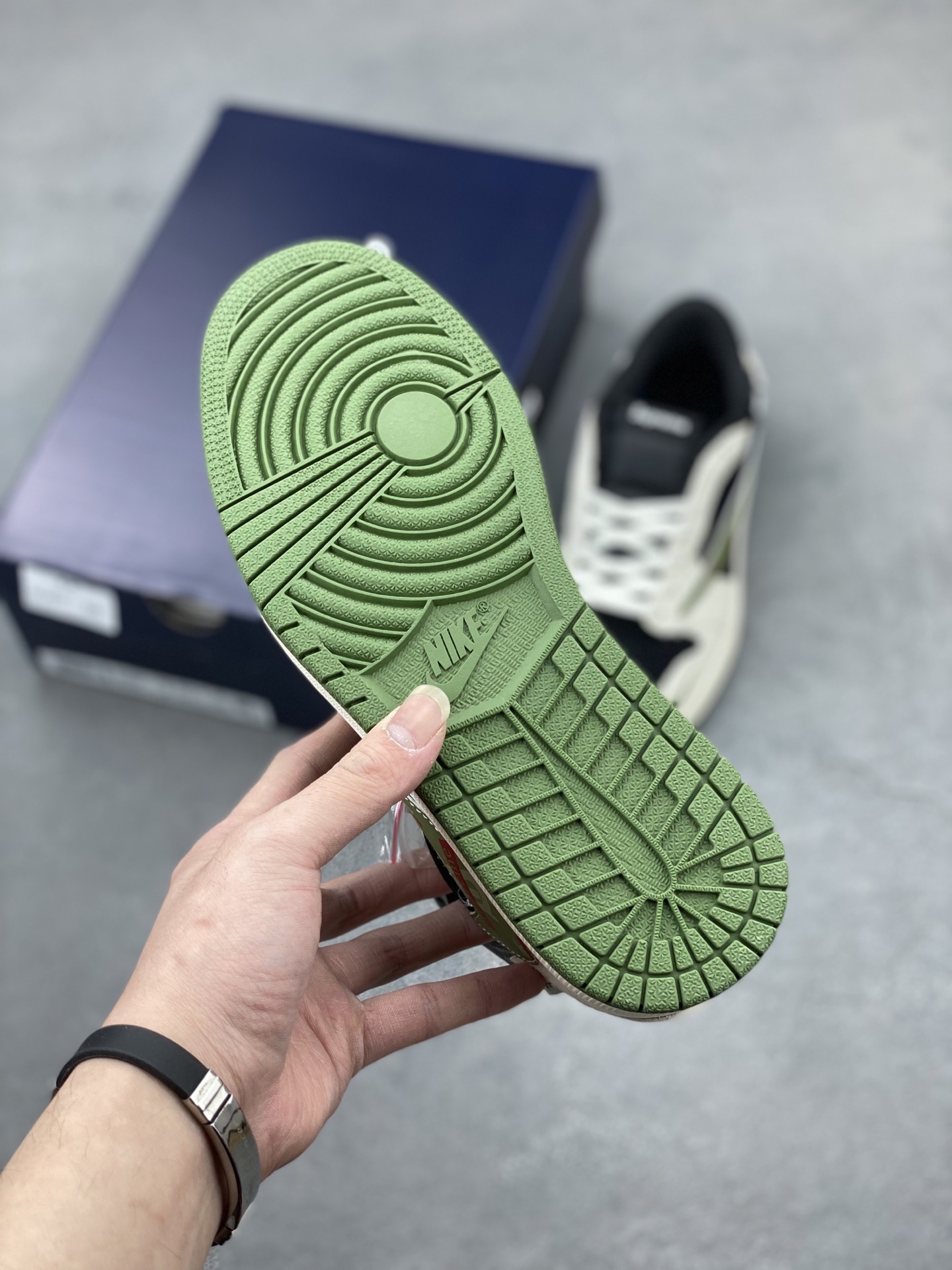 Travis Scott x Fragment Design x Air Jordan 1 Low OG 'Burberry' Sneakers 6 i1742060608893 5536 0 5