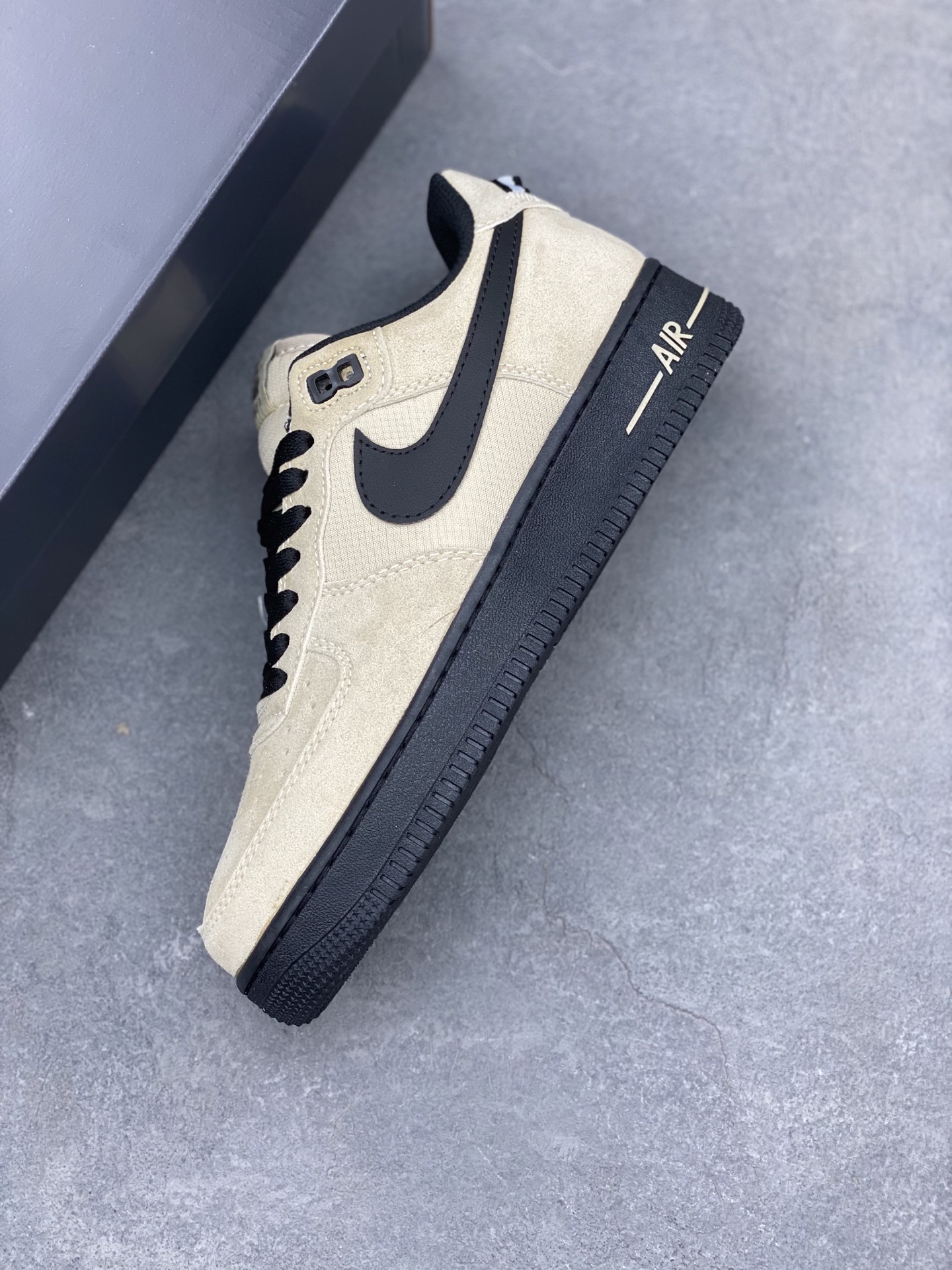 Nike Air Force 1 '07 Low Sneakers - Limited Edition, Premium Comfort 8 i1742143090912 4292 0 6