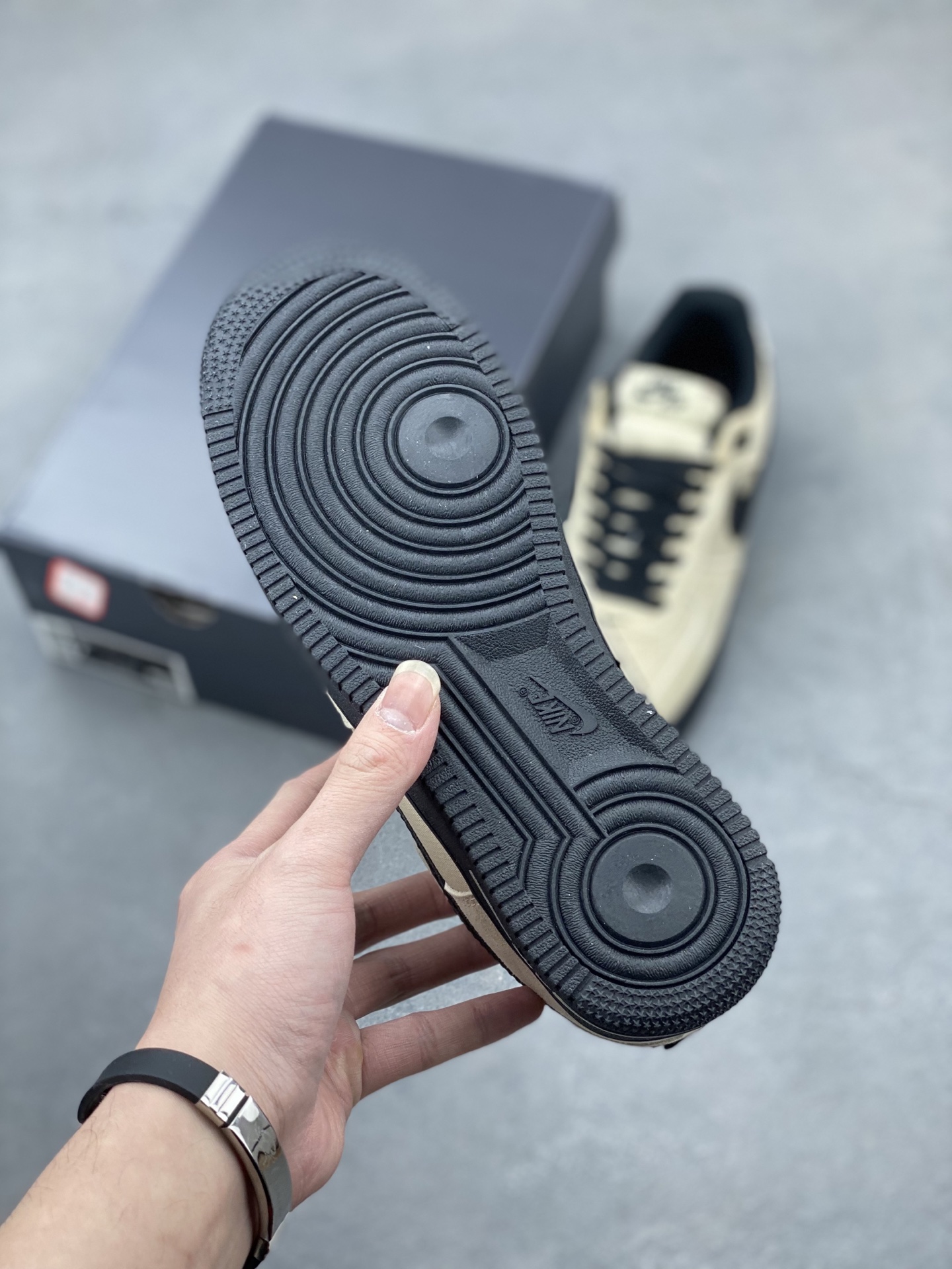 Nike Air Force 1 '07 Low Sneakers - Limited Edition, Premium Comfort 7 i1742143101595 3503 0 5