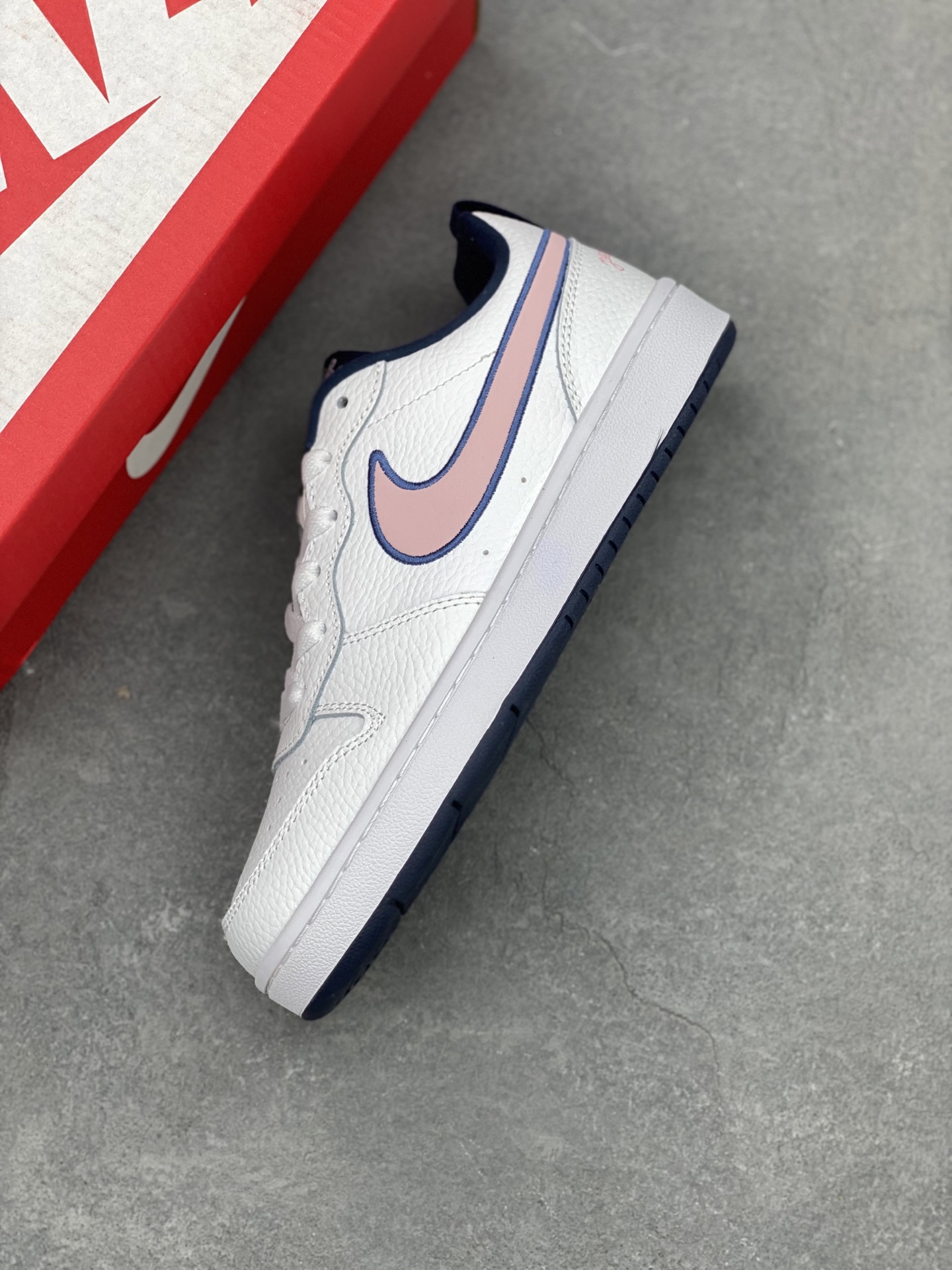 Nike Court Borough Low White/Pink Athletic Shoes DB3090-100 8 i1742143276112 1754 0 6