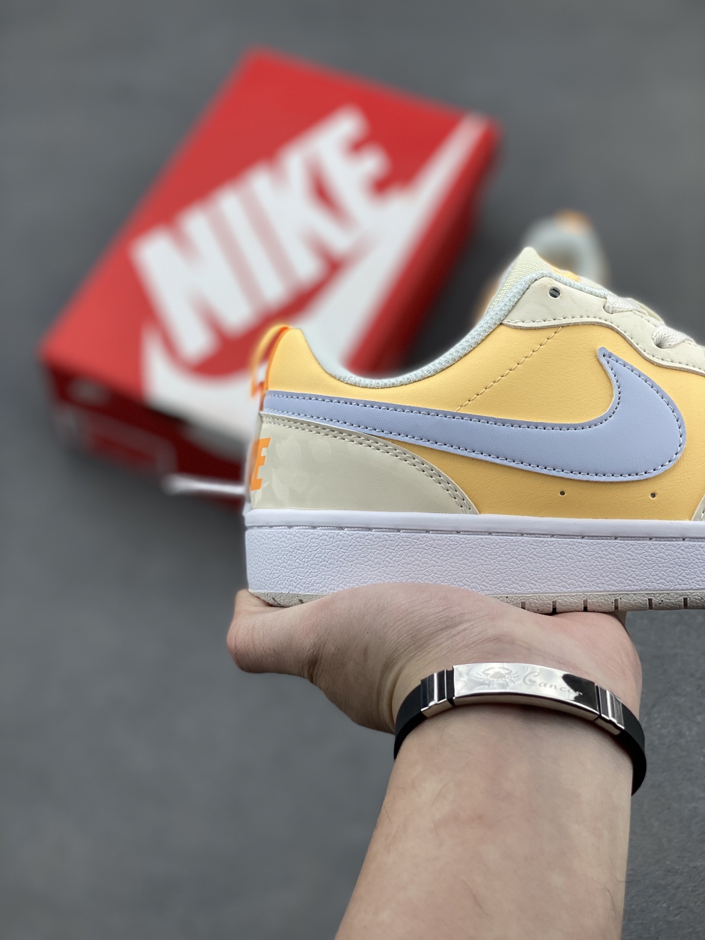 Nike Court Borough Low Sneakers - Versatile, Breathable, and Durable Design 6 i1742143321390 2681 0 4