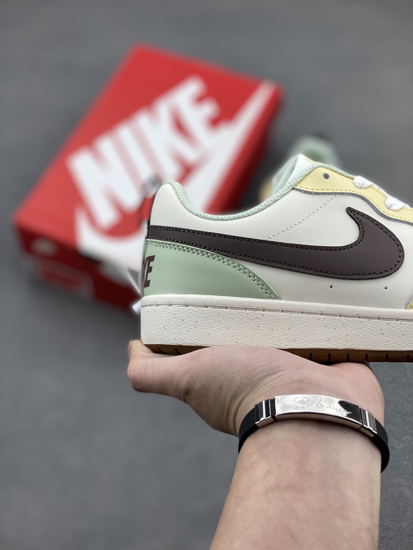Nike Court Borough Low: Versatile, Breathable, and Durable Casual Sneakers 6 i1742143440625 8388 0 4