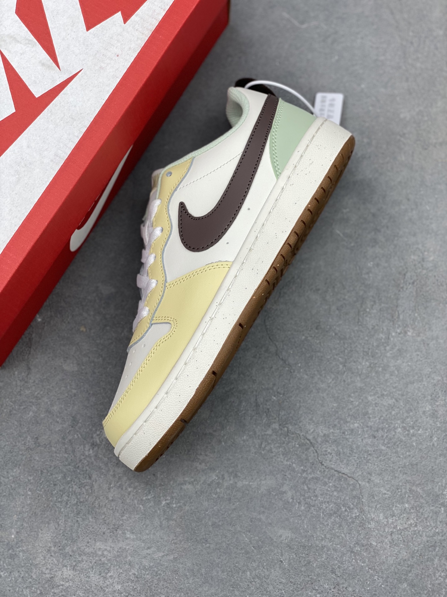 Nike Court Borough Low: Versatile, Breathable, and Durable Casual Sneakers 8 i1742143450353 2784 0 6