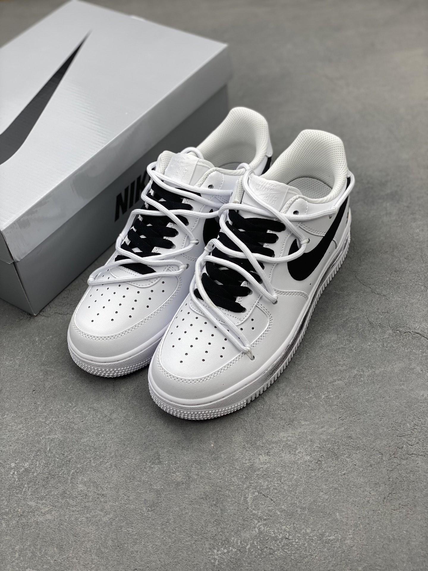 Nike Air Force 1 '07 Low White Black Sneakers CK0316-060 9 i1742230466324 8172 0 7