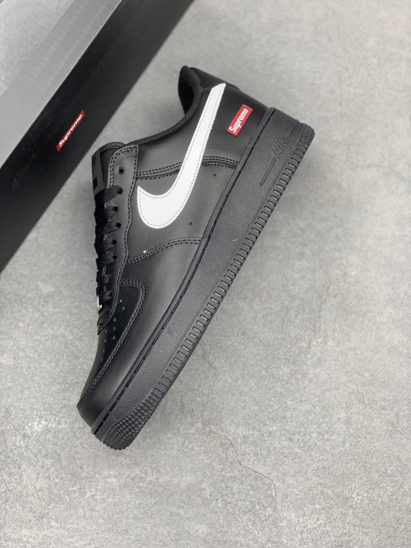 Nike Air Force 1 '07 Low Black/White Sneakers Limited Edition 8 i1742230504099 3194 0 6