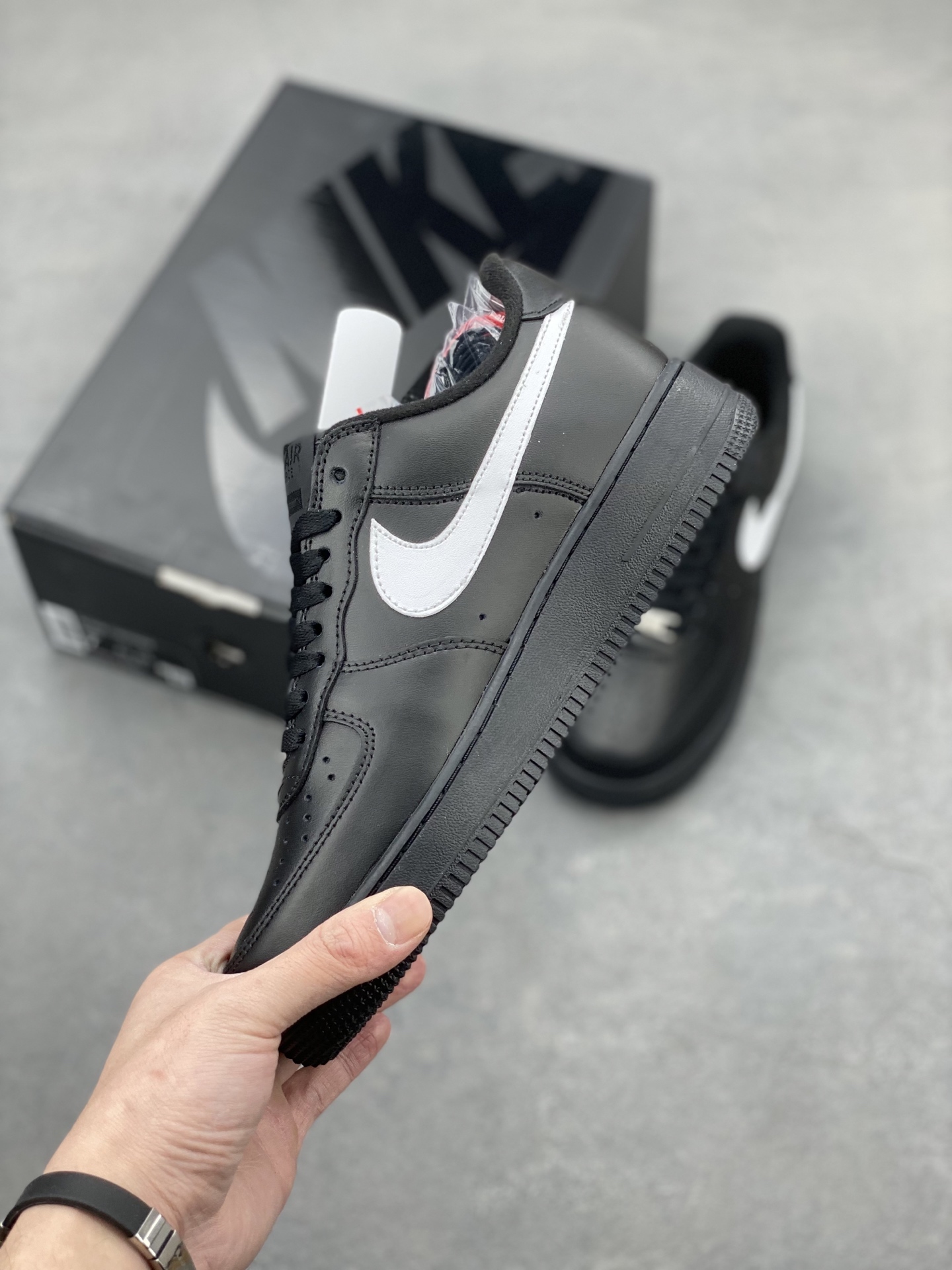 Nike Air Force 1 '07 Low Black/White Sneakers Limited Edition 4 i1742230505747 7862 0 2
