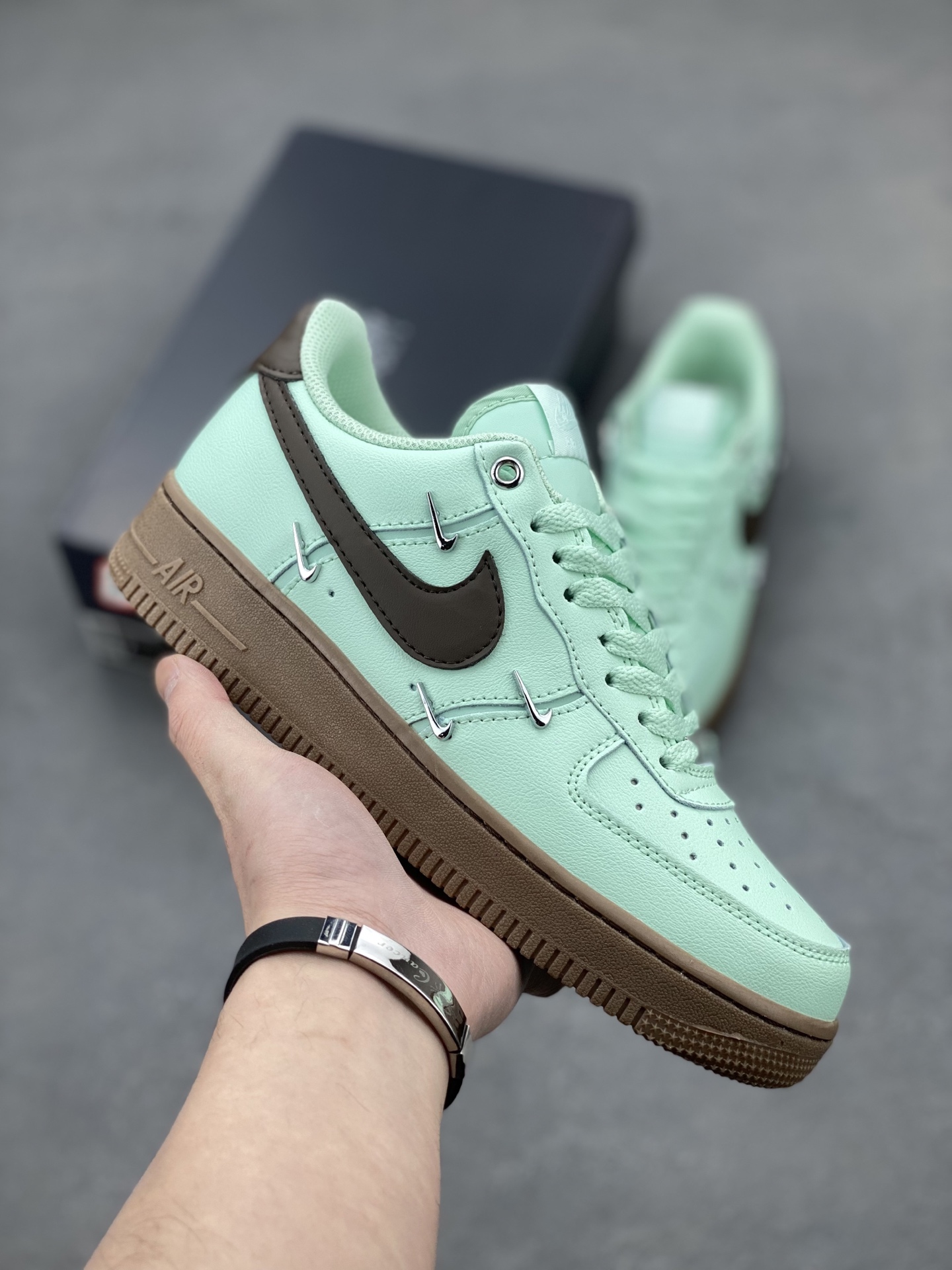Nike Air Force 1 '07 Low Mint Green/Brown Sneakers IB8894-329 2 i1742230545845 2116 0 0