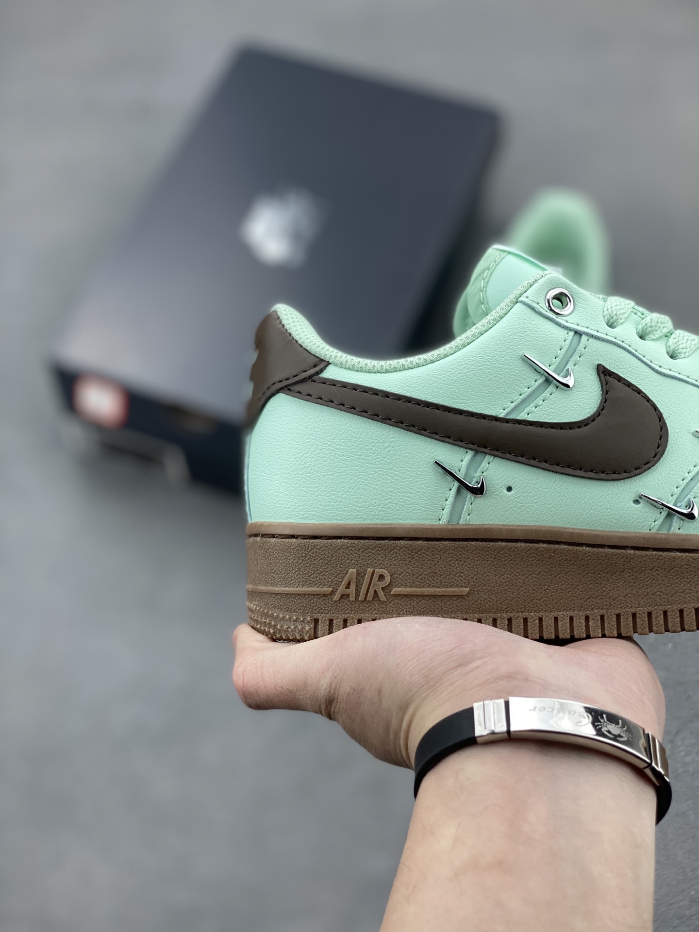 Nike Air Force 1 '07 Low Mint Green/Brown Sneakers IB8894-329 6 i1742230547664 8312 0 4