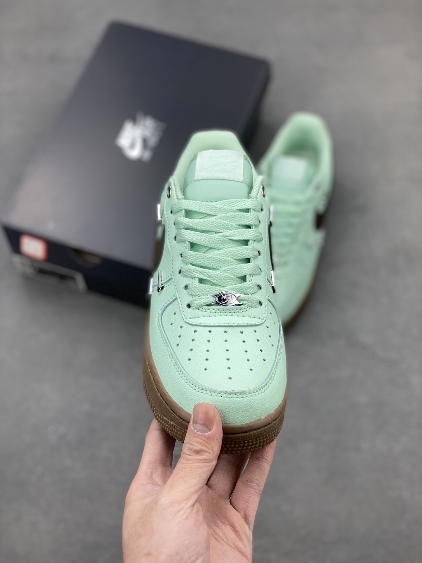 Nike Air Force 1 '07 Low Mint Green/Brown Sneakers IB8894-329 3 i1742230548835 3310 0 1