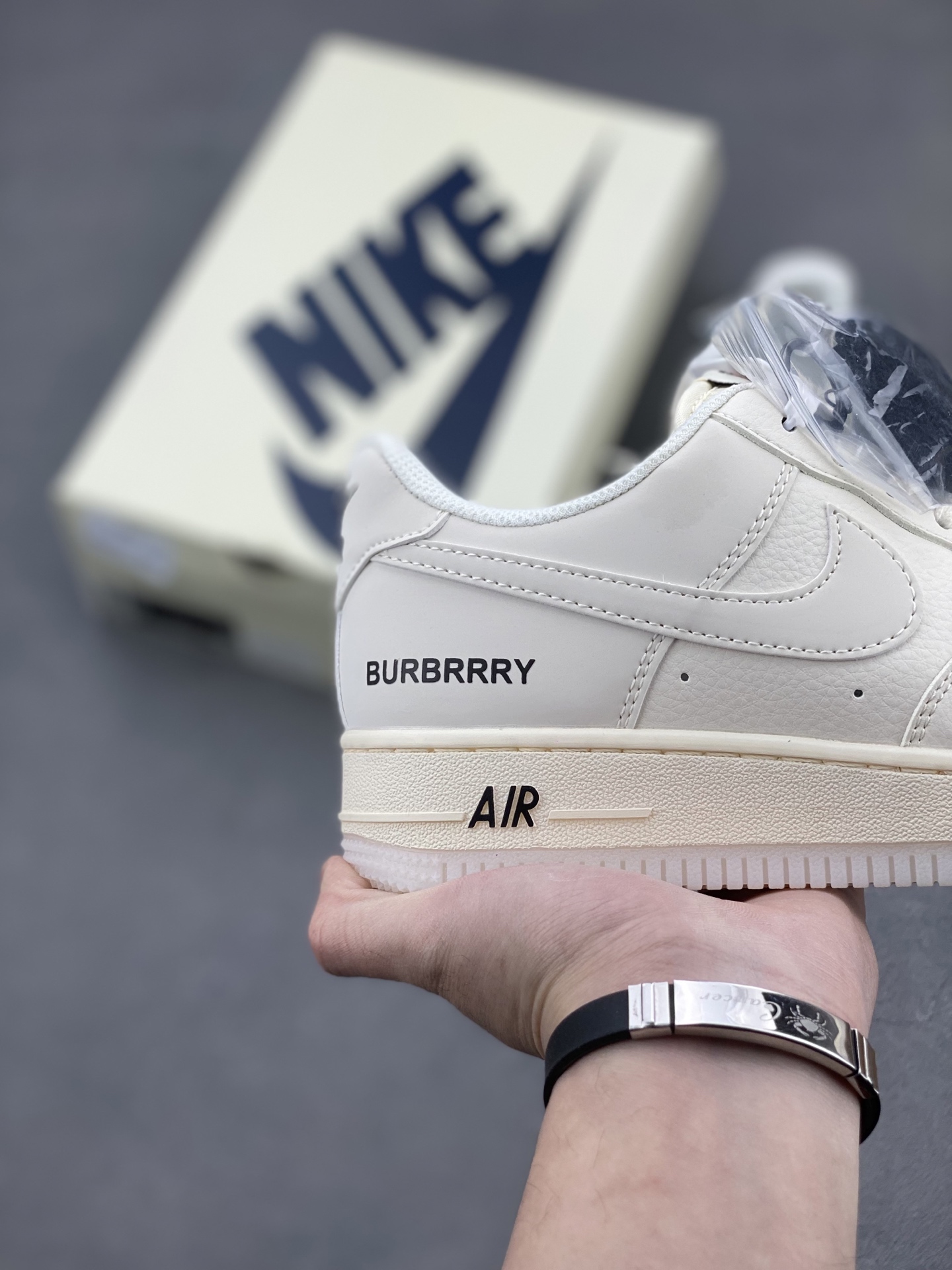 Nike Air Force 1 '07 Low Sneakers - Custom Burberry Accents & Premium Cushioning 6 i1742230651343 6552 0 4