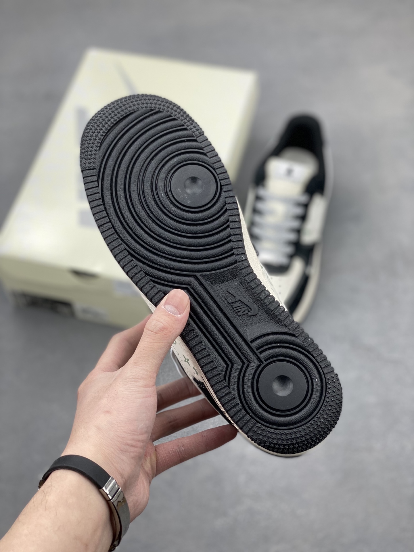 Nike Air Force 1 '07 Low Black/White Custom Sneakers - Limited Edition 7 i1742230870960 2611 0 5