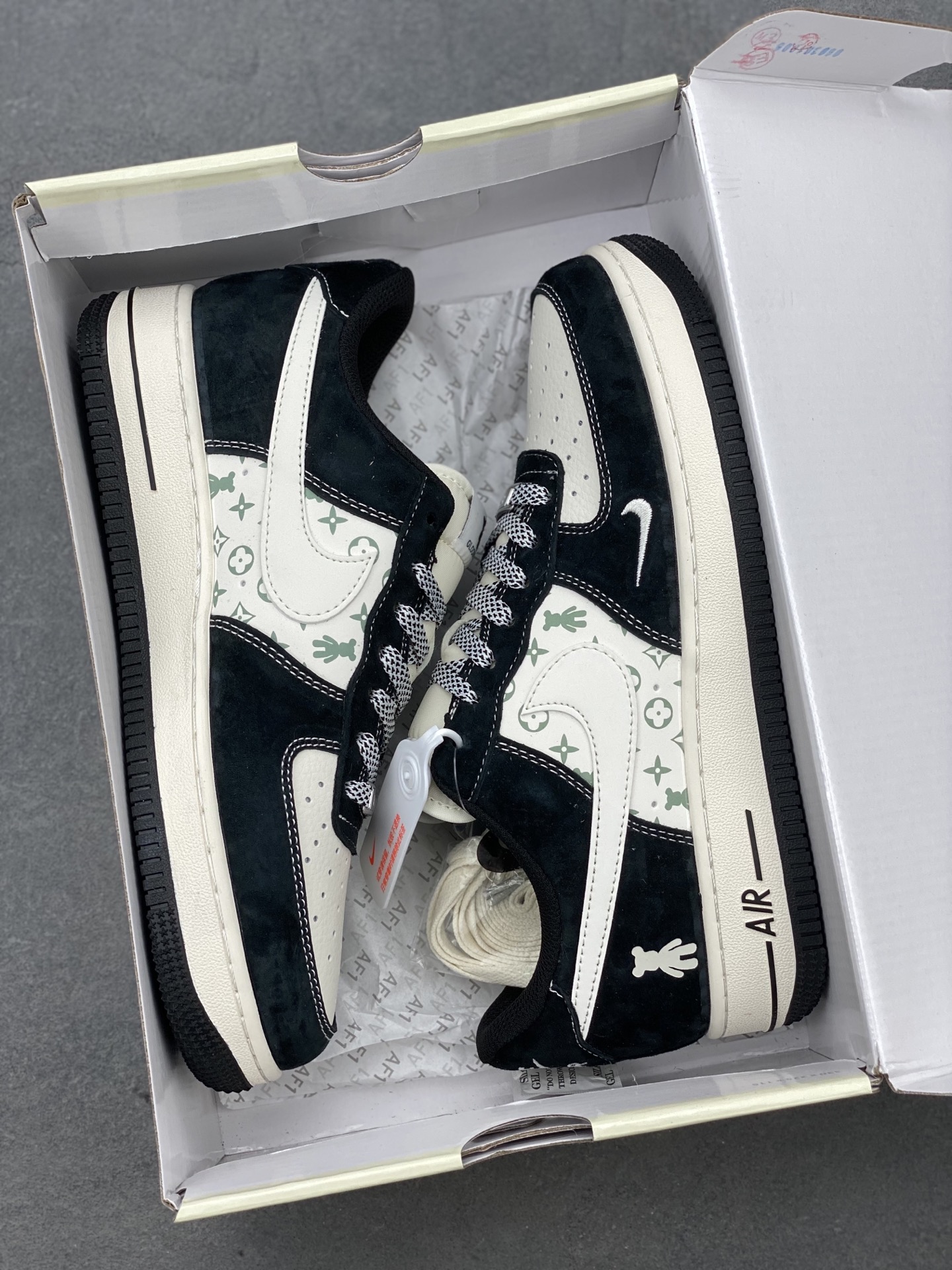 Nike Air Force 1 '07 Low Black/White Custom Sneakers - Limited Edition 10 i1742230871223 2771 0 8