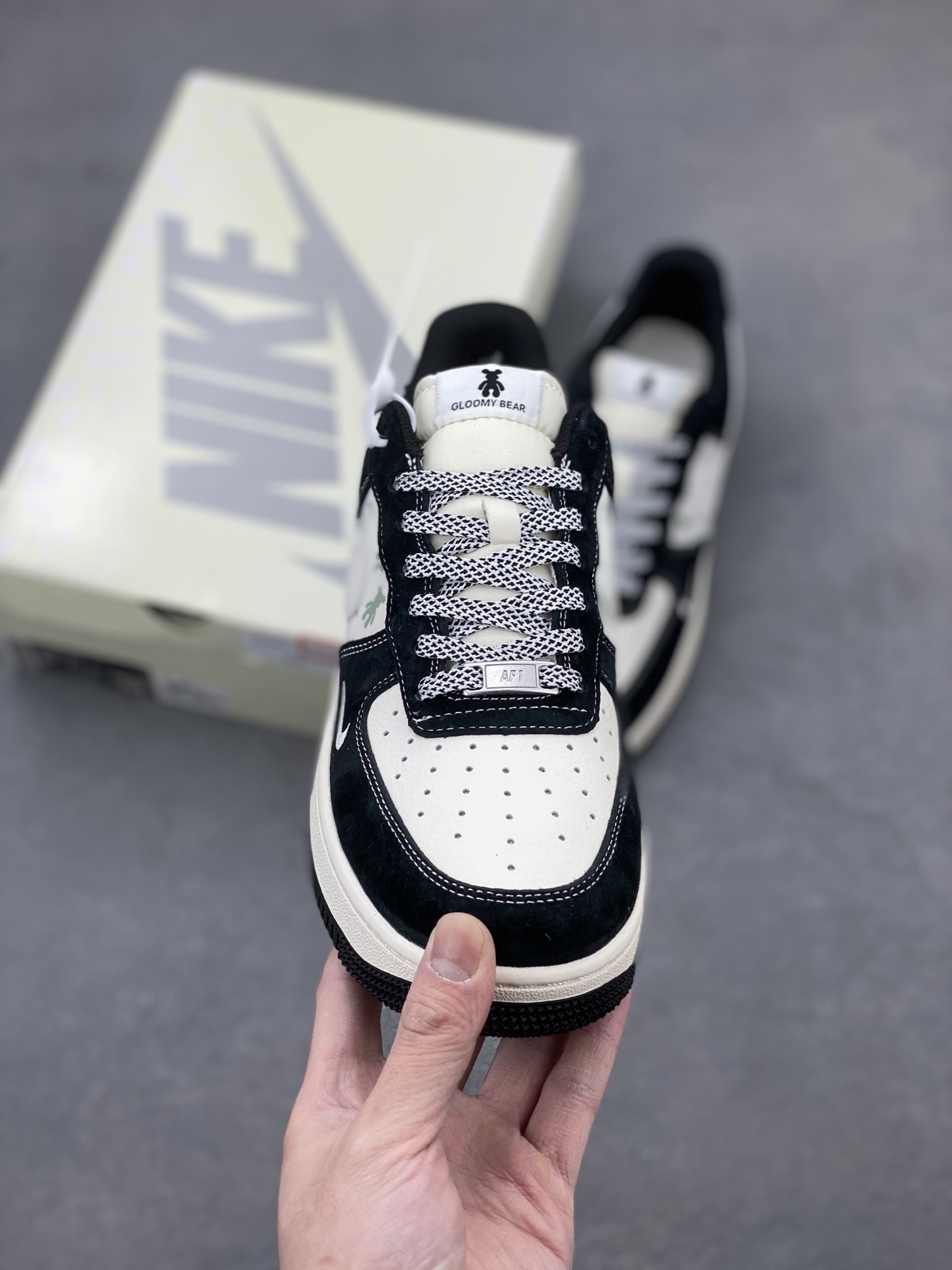 Nike Air Force 1 '07 Low Black/White Custom Sneakers - Limited Edition 3 i1742230880266 1872 0 1