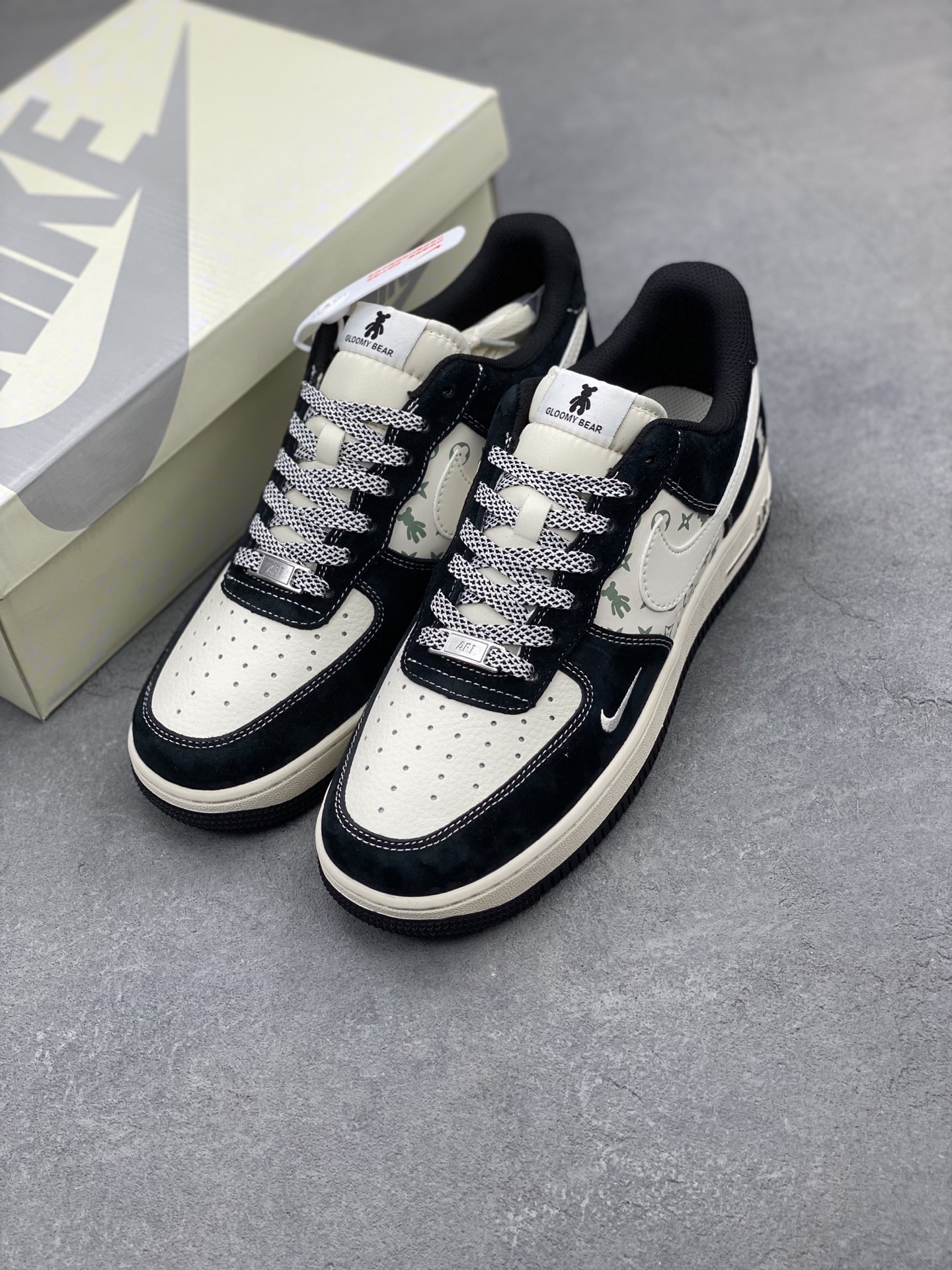 Nike Air Force 1 '07 Low Black/White Custom Sneakers - Limited Edition 9 i1742230884419 7179 0 7