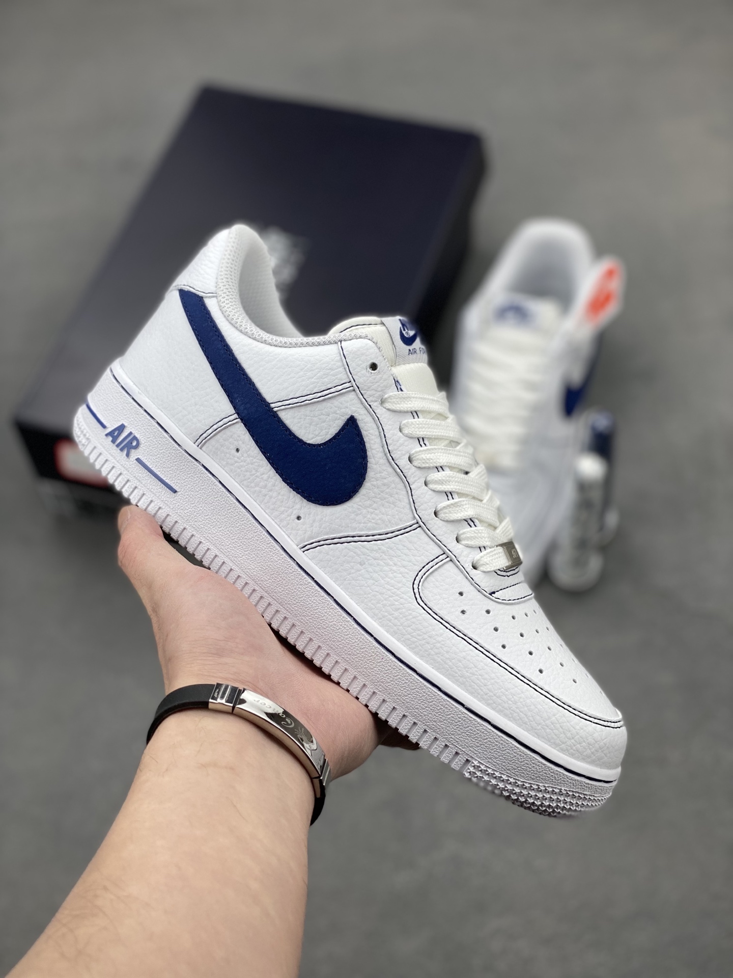 Nike Air Force 1 '07 Low White/Navy Sneakers HQ2037-100 Limited Edition 2 i1742230961366 4439 0 0