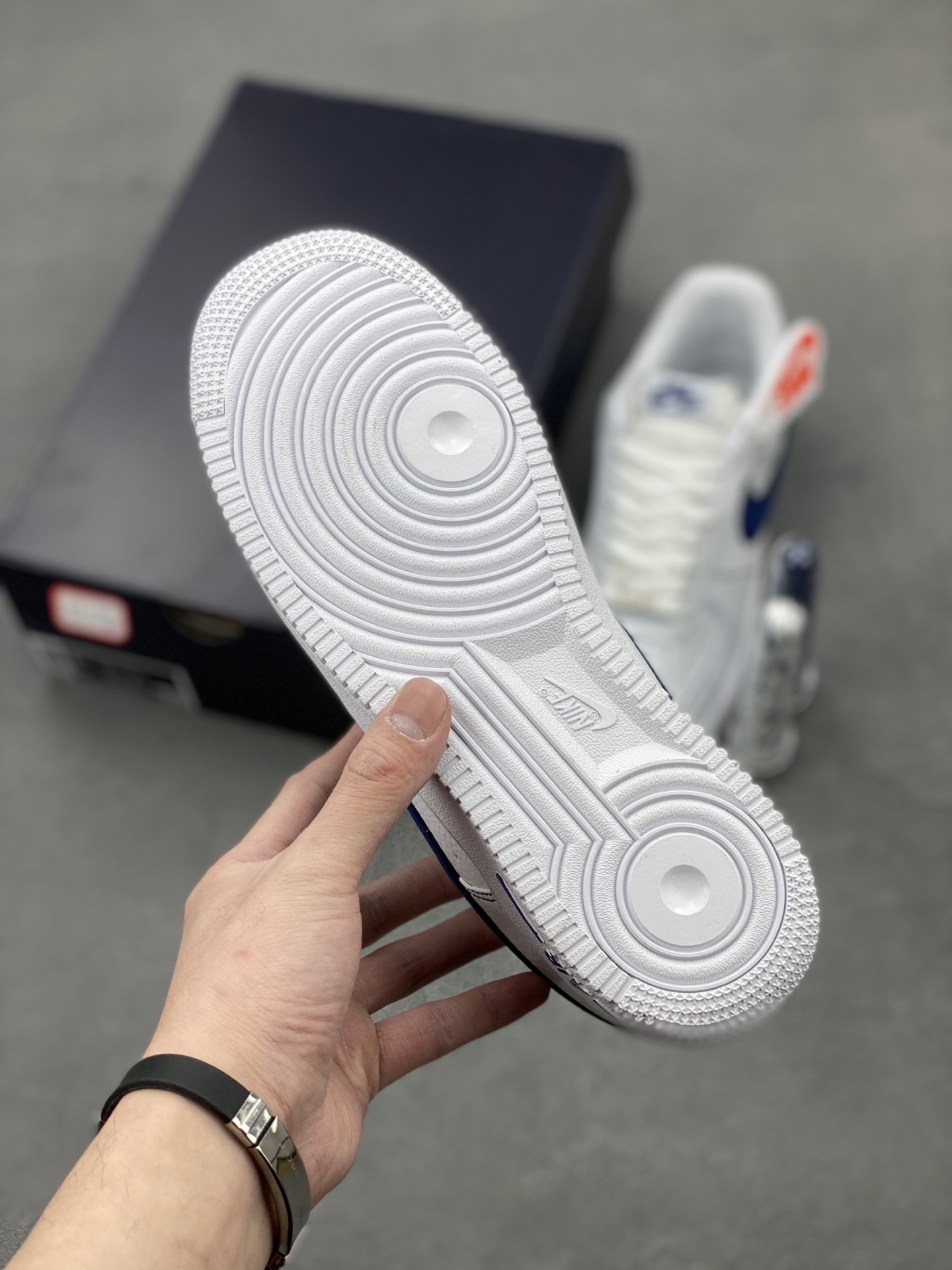 Nike Air Force 1 '07 Low White/Navy Sneakers HQ2037-100 Limited Edition 7 i1742230962329 1576 0 5