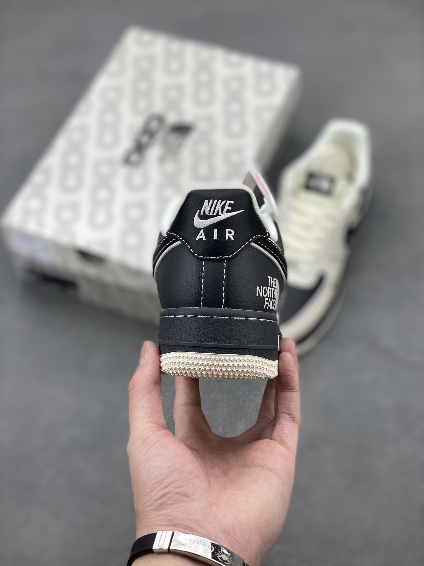 Nike Air Force 1 '07 Low The North Face Black and White Casual Shoes 5 i1742231120143 9463 0 3