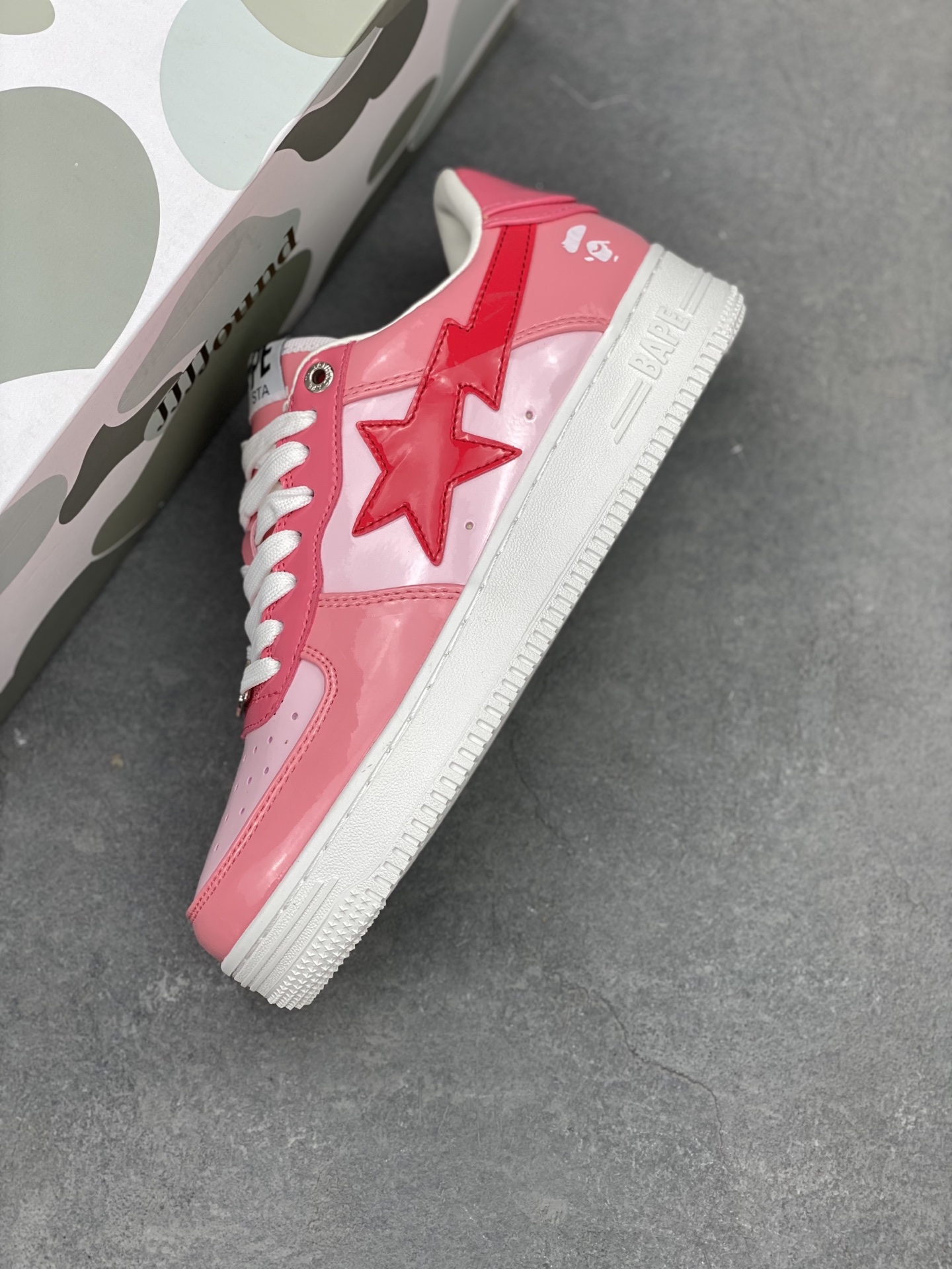 Bape Sta Pink Patent Leather Sneakers Classic Streetwear Style 8 i1742231214459 5705 0 6