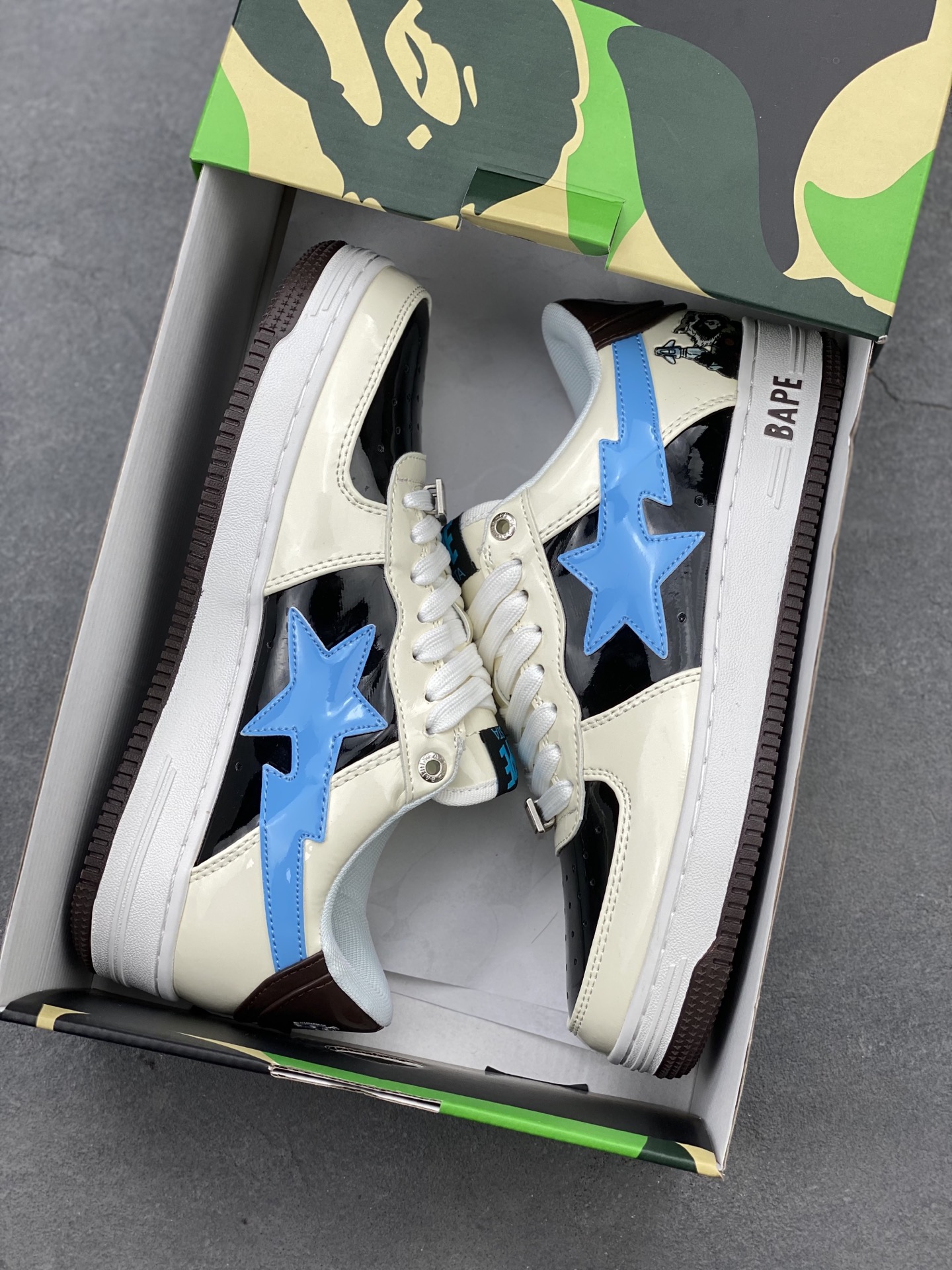 BAPE STA Casual Sneakers - Classic Street Style with Signature Design 9 i1742231391568 5738 0 7