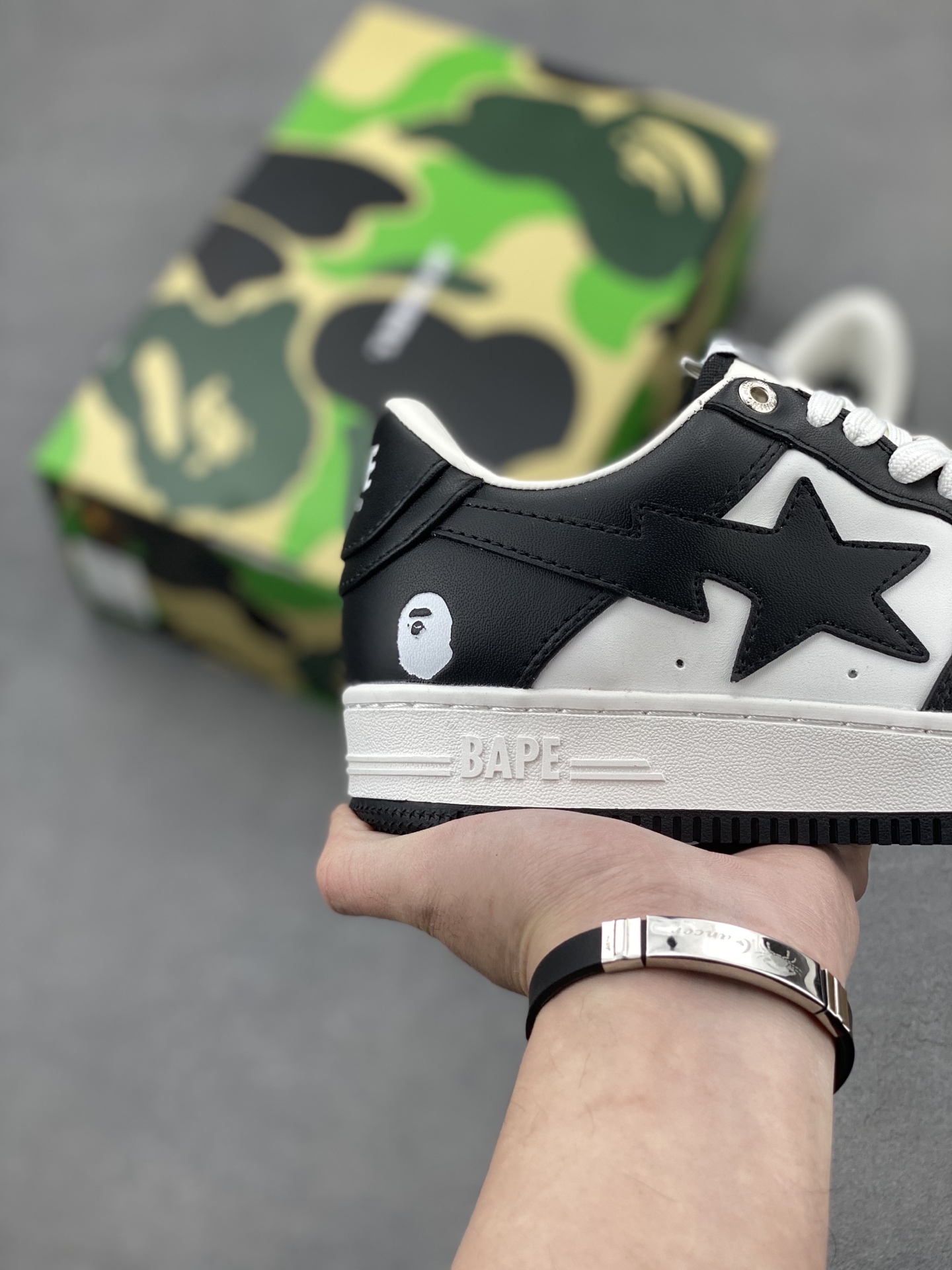 BAPE STA Low-Top Sneakers - Classic Streetwear Style and Comfort 6 i1742231470224 3663 0 4