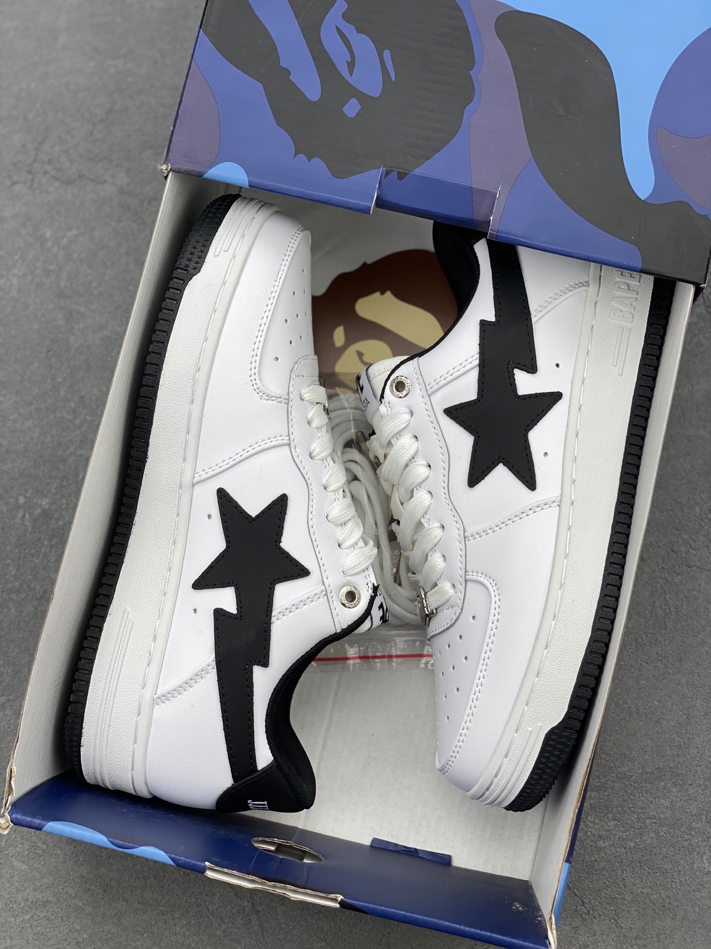 Bape Sta White/Black Sneakers - Classic Street Style, Comfortable Fit 10 i1742231628157 9570 0 8