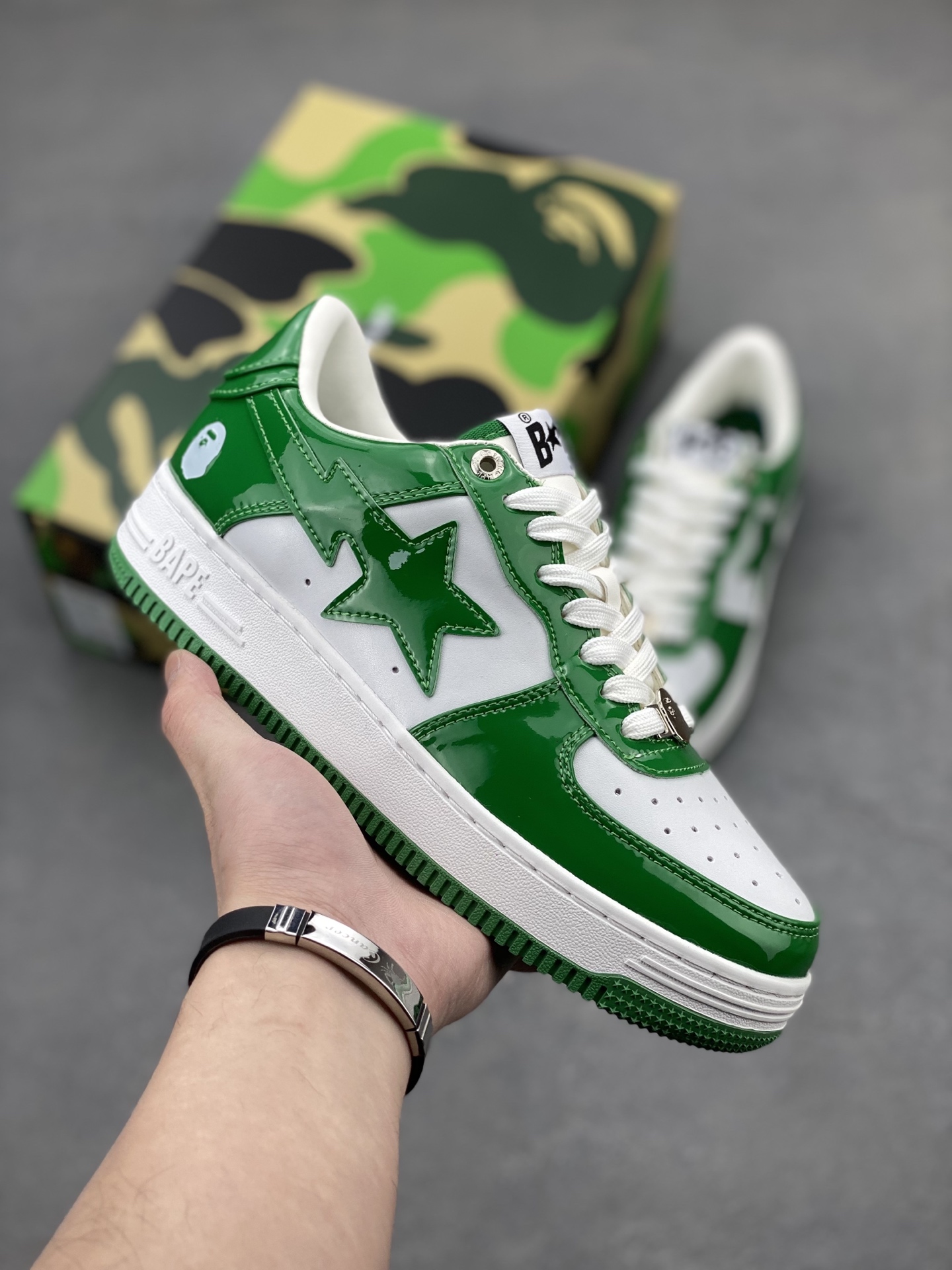 BAPE Sta Green & White Sneakers - Classic Streetwear Style & Comfort 2 i1742232057346 4369 0 0