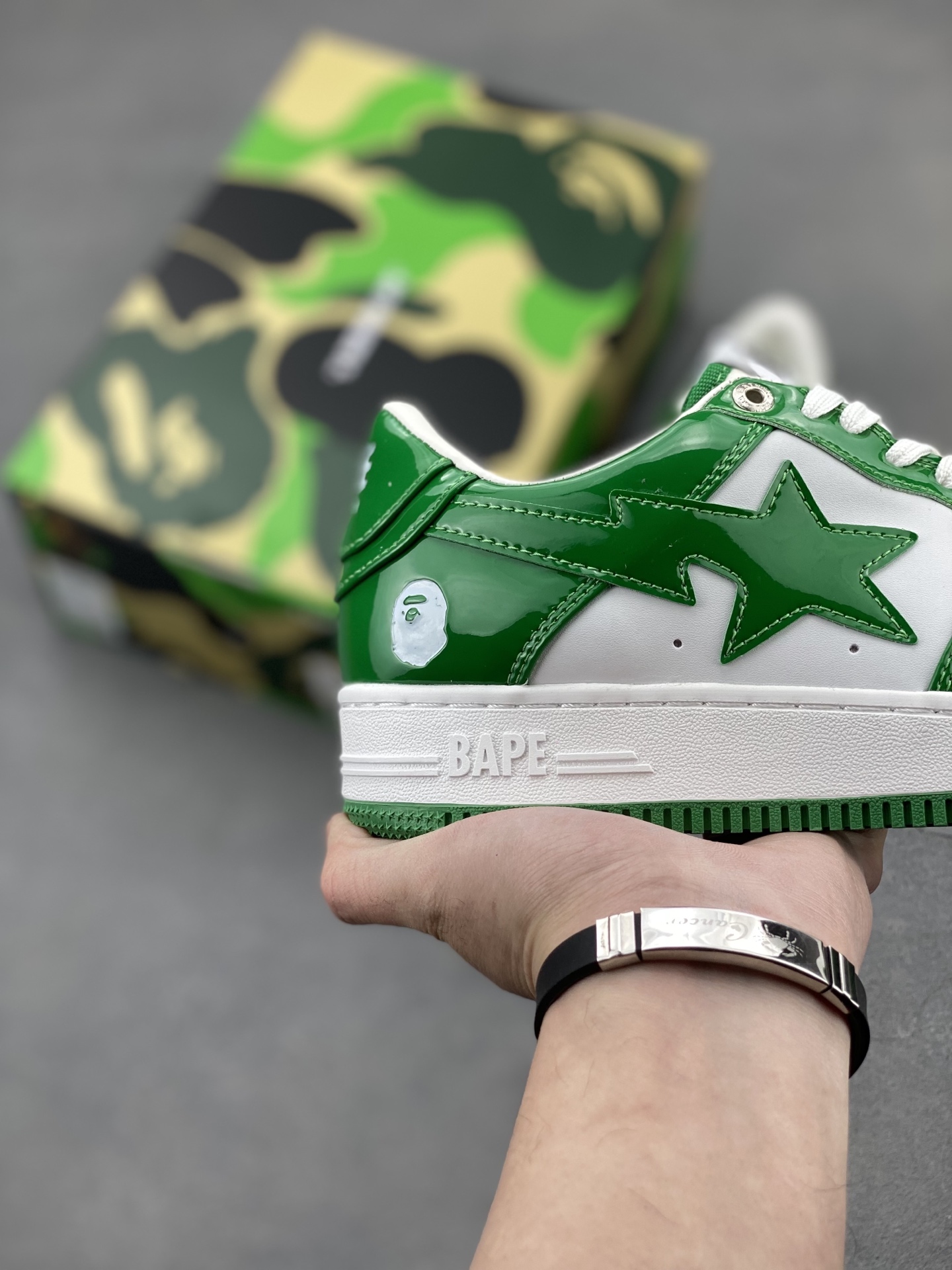 BAPE Sta Green & White Sneakers - Classic Streetwear Style & Comfort 6 i1742232074177 6910 0 4