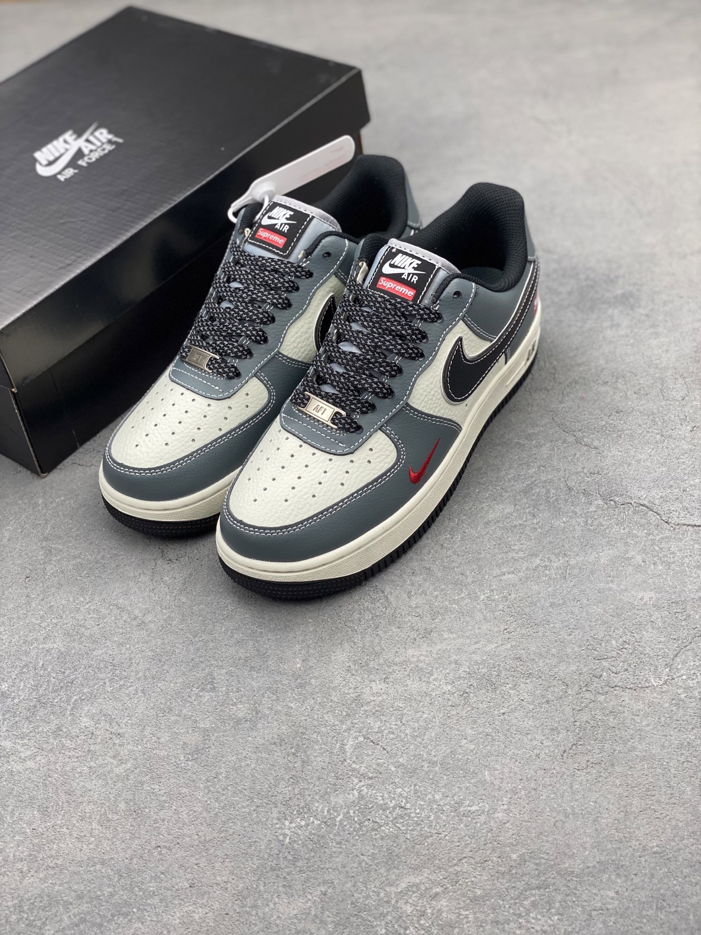 Nike Air Force 1 Low Supreme Collaboration Sneakers - Gray/White 9 i1742330212825 7720 0 7