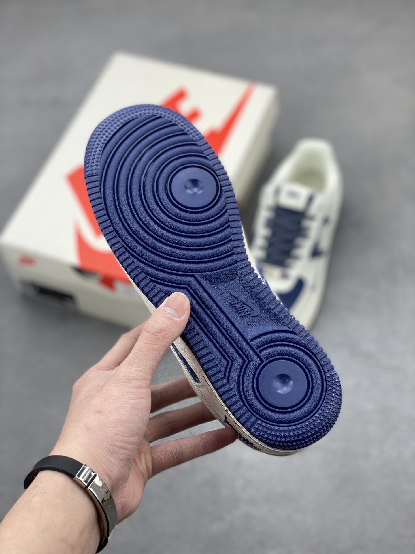 Nike Air Force 1 '07 Low Stussy Collab Sneakers - Limited Edition 7 i1742330272759 3116 0 5