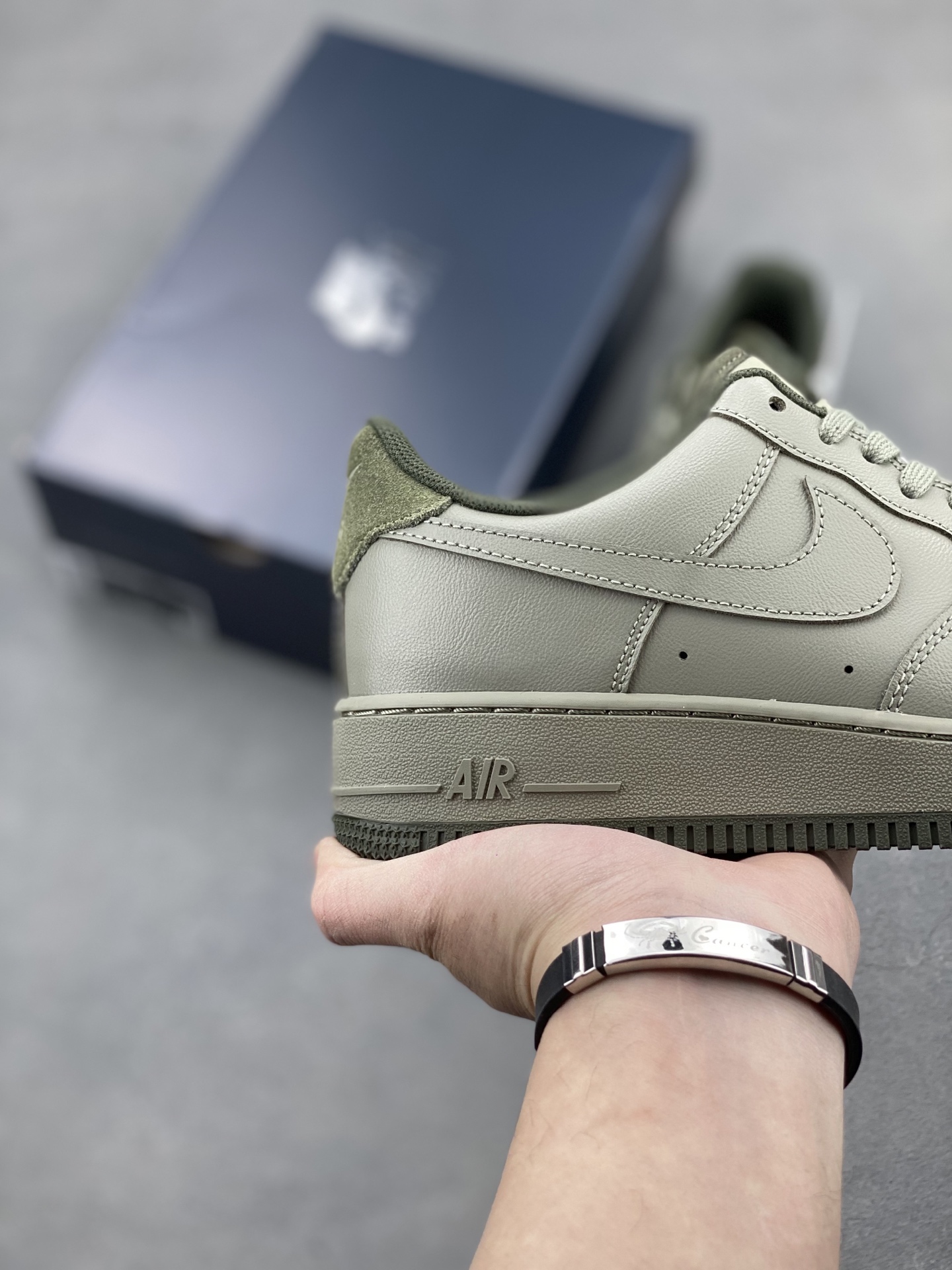Nike Air Force 1 '07 Light Army Green Sneakers - Iconic Style & Comfort 6 i1742330530514 8475 0 4